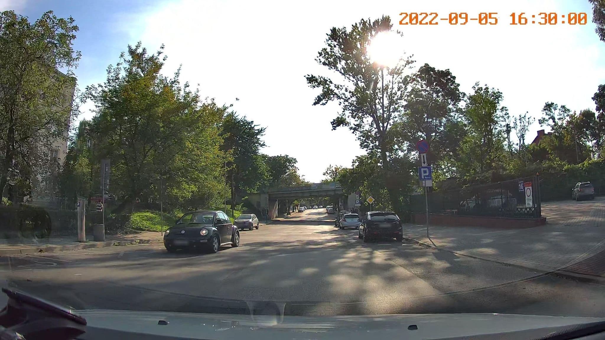 Street view near Wspólnota Mieszkaniowa Budynku Ul. Dekerta 17, Grzegórzki — © jswk (CC BY-SA · Mapillary)