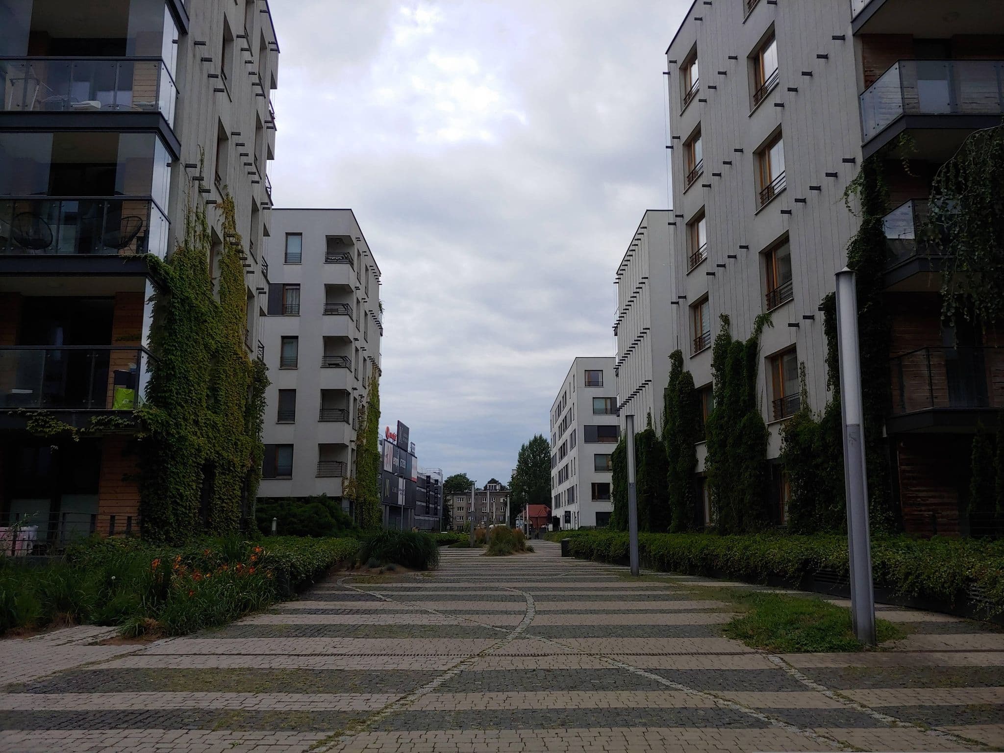 Street view near Apartment Masarska, Grzegórzki — © thewartek (CC BY-SA · Mapillary)