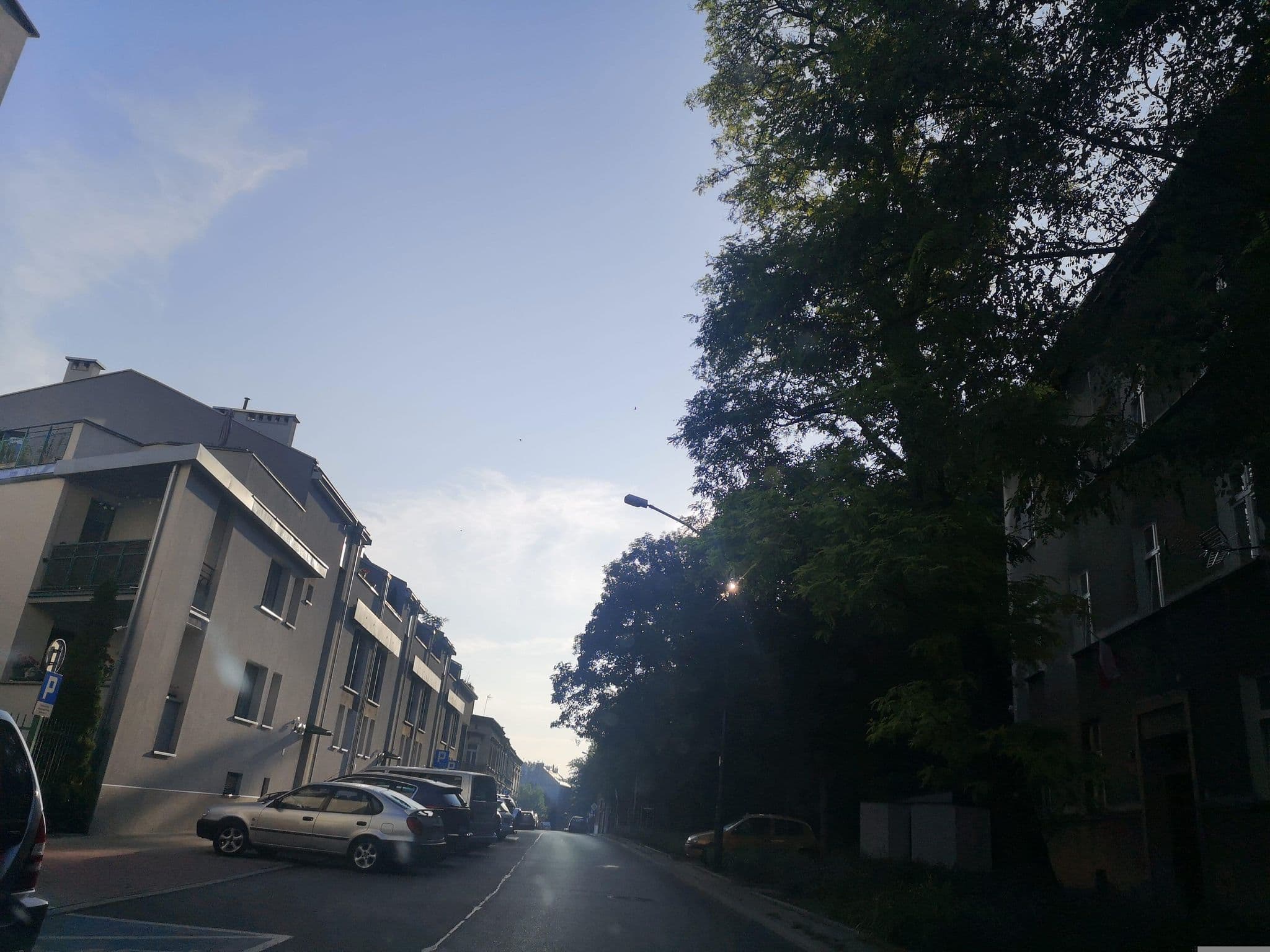 Street view near 1898 Parkside Residence, Kraków — © miguelos (CC BY-SA · Mapillary)