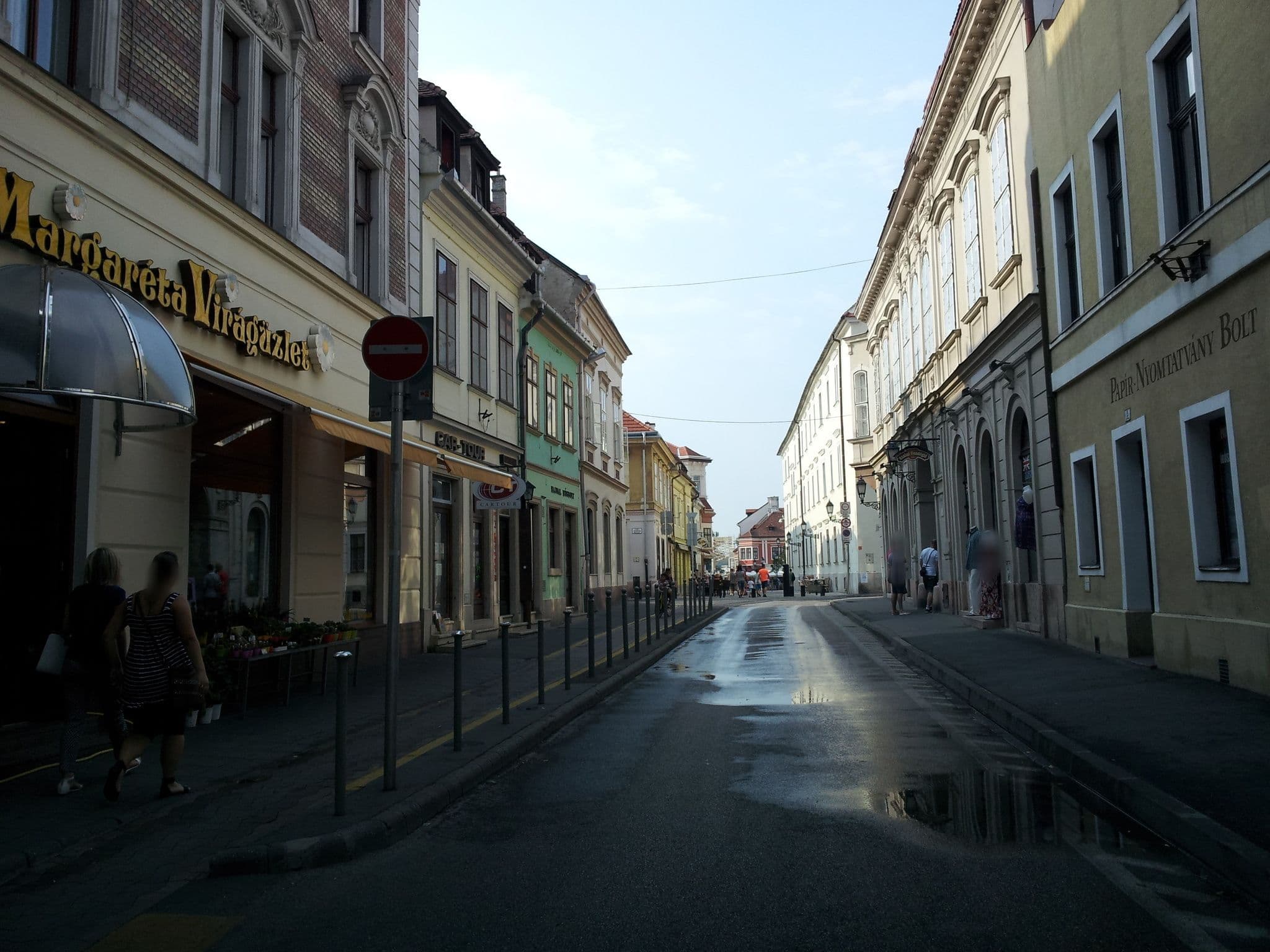 Street view near Kuckó Panzio, Győr — © kolesajr (CC BY-SA · Mapillary)