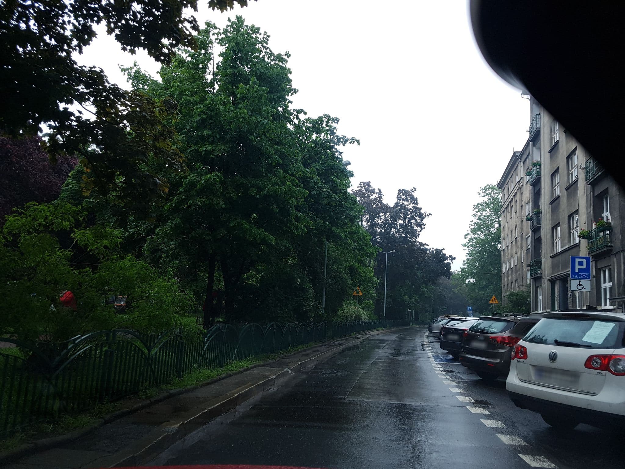 Street view near Łazarza Residence, Kraków — © dsmm (CC BY-SA · Mapillary)