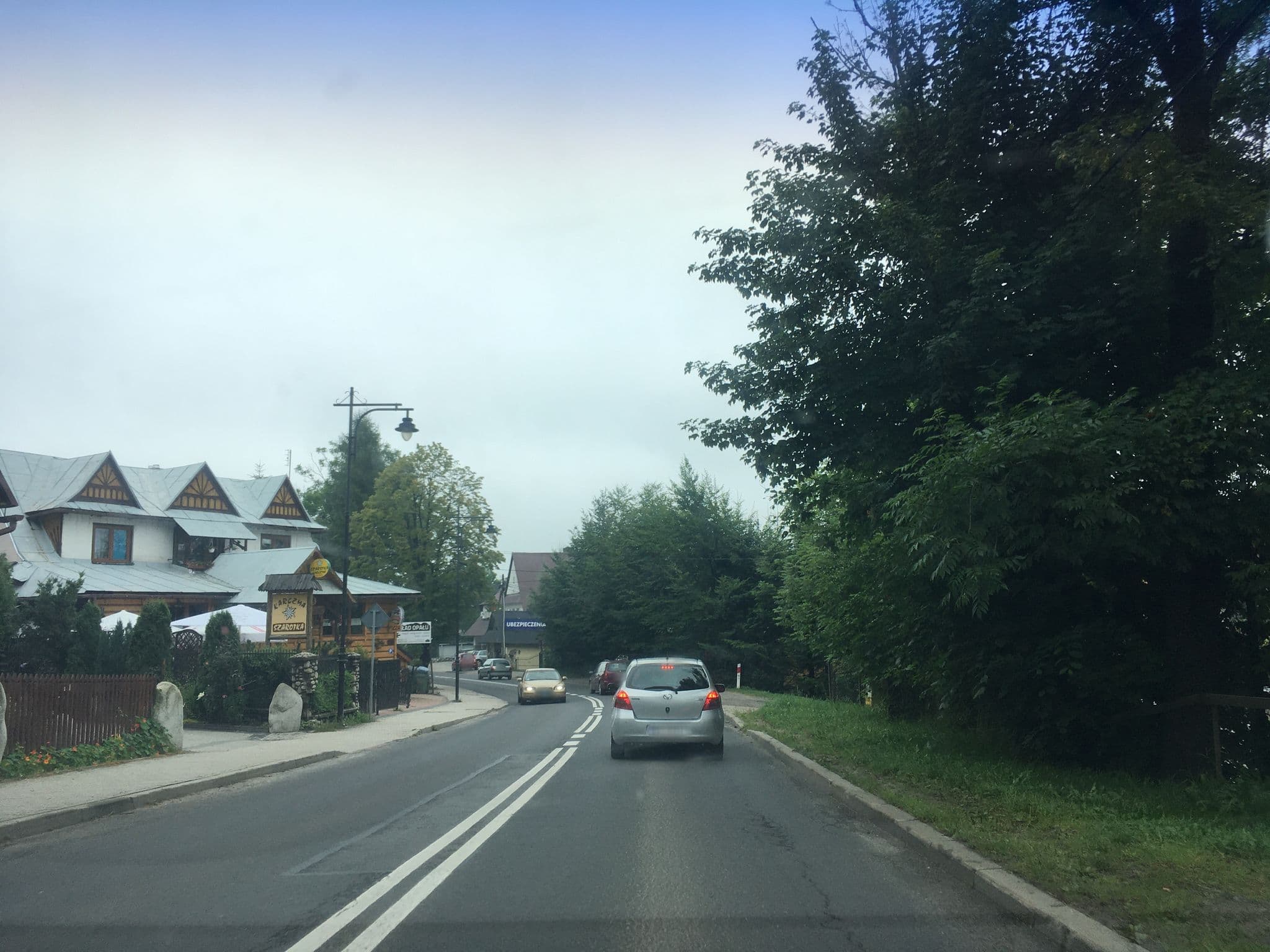 Street view near Szymon Rzadkosz - Wynajem Pokoi, Bukowina Tatrzańska — © dasza (CC BY-SA · Mapillary)