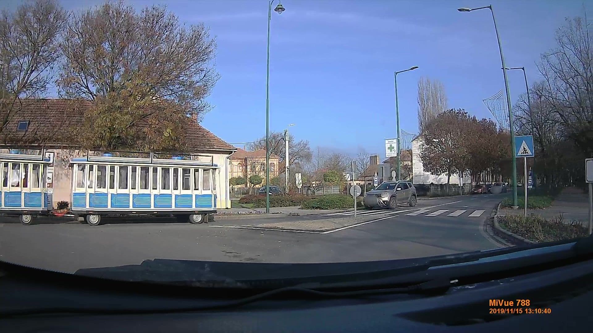 Street view near Almásy Apartmanház, Gyula — © geox123 (CC BY-SA · Mapillary)