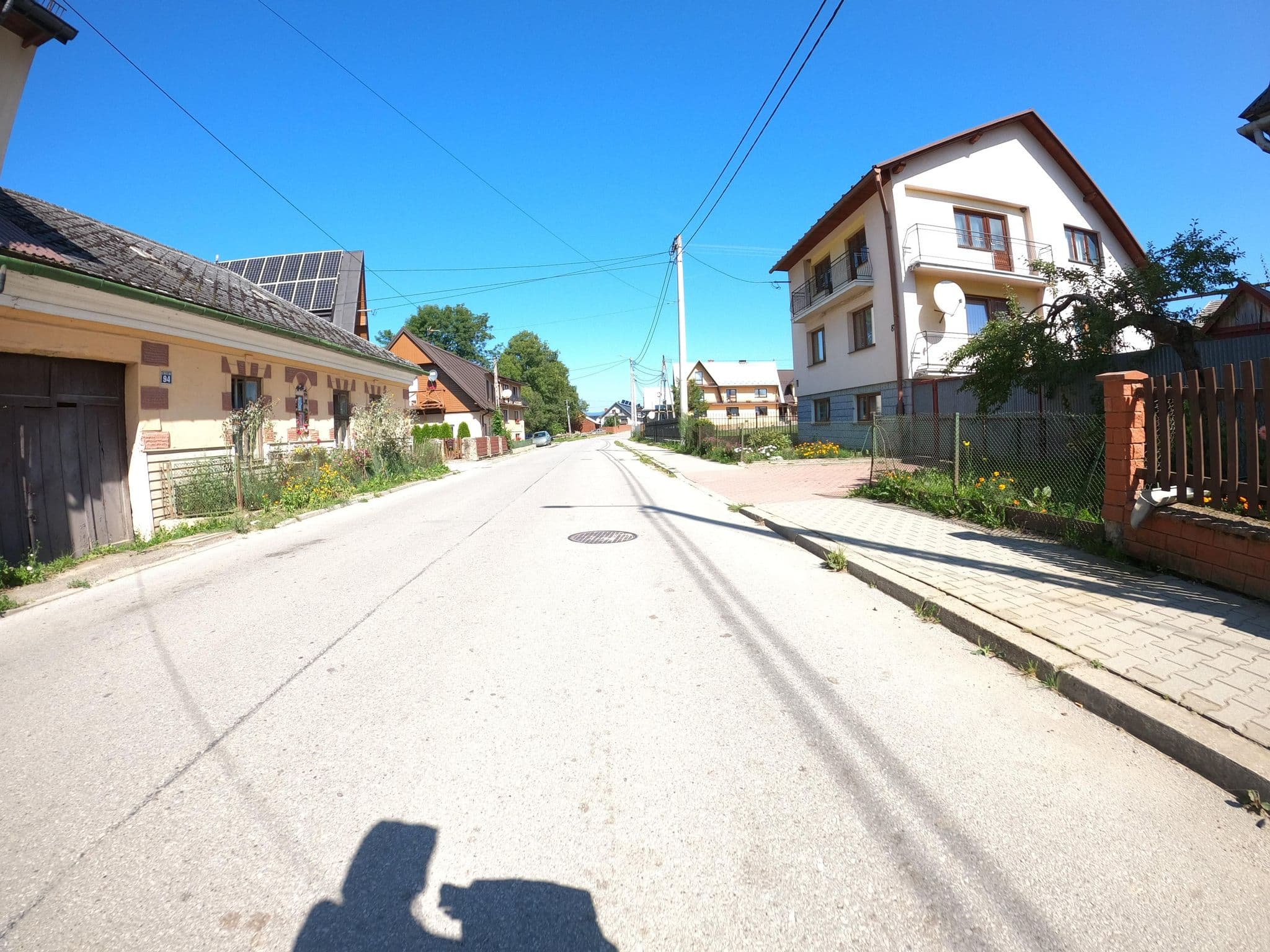 Street view near Niedzica, oś.Pod Taborem, Niedzica — © masterofnoroad (CC BY-SA · Mapillary)