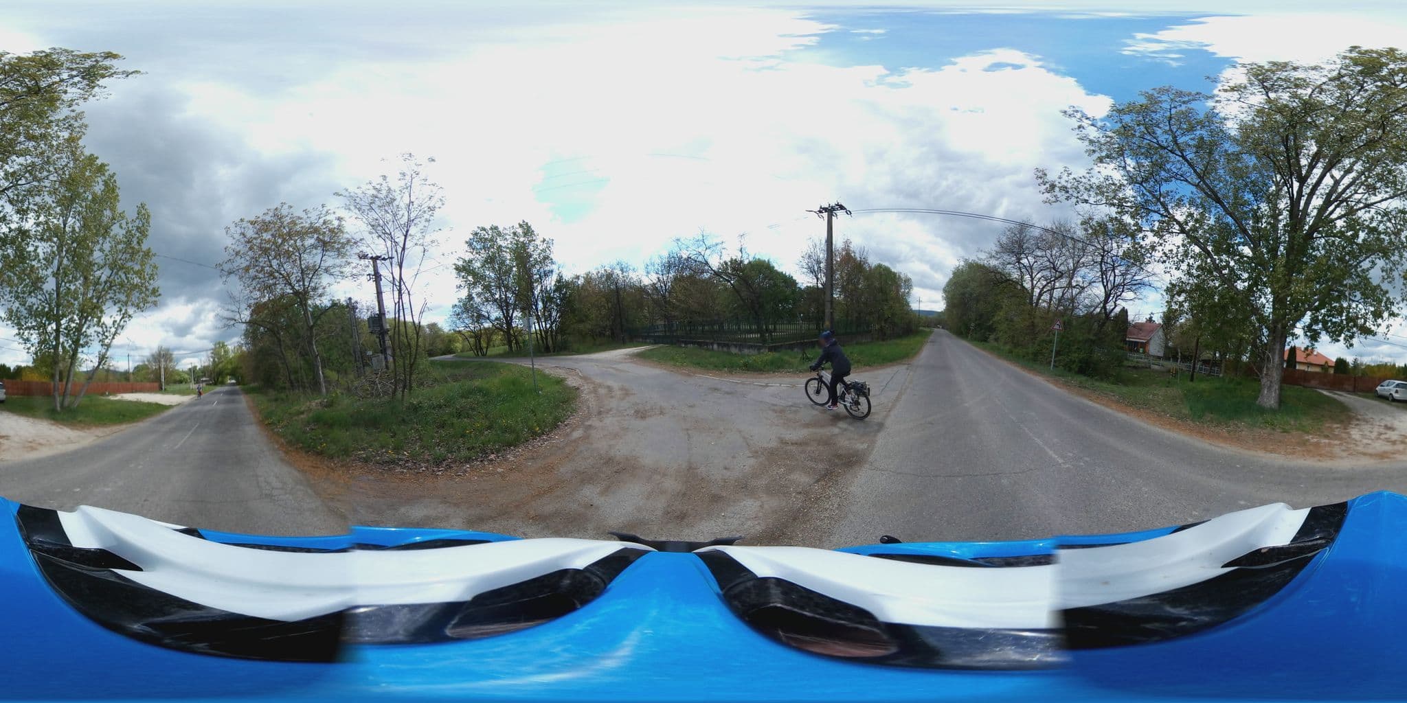 Street view near Tahitótfalu Ifjúsági Tábor, Vác — © tamas (CC BY-SA · Mapillary)