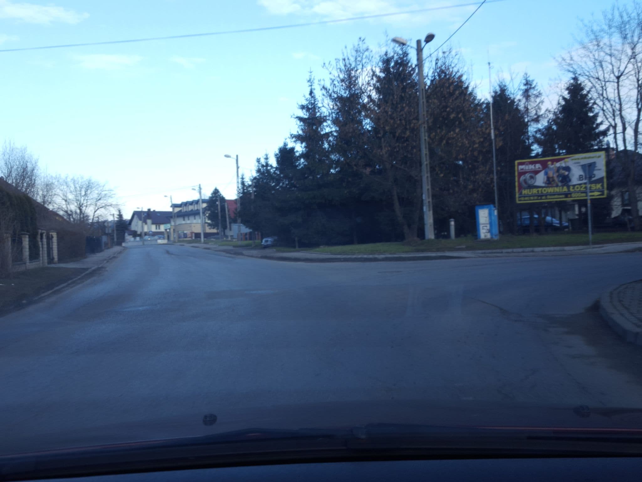 Street view near Hotel Zajazd Rypsówka S.C. Złocki Edmund, Nawojowa — © smiglowiecx (CC BY-SA · Mapillary)