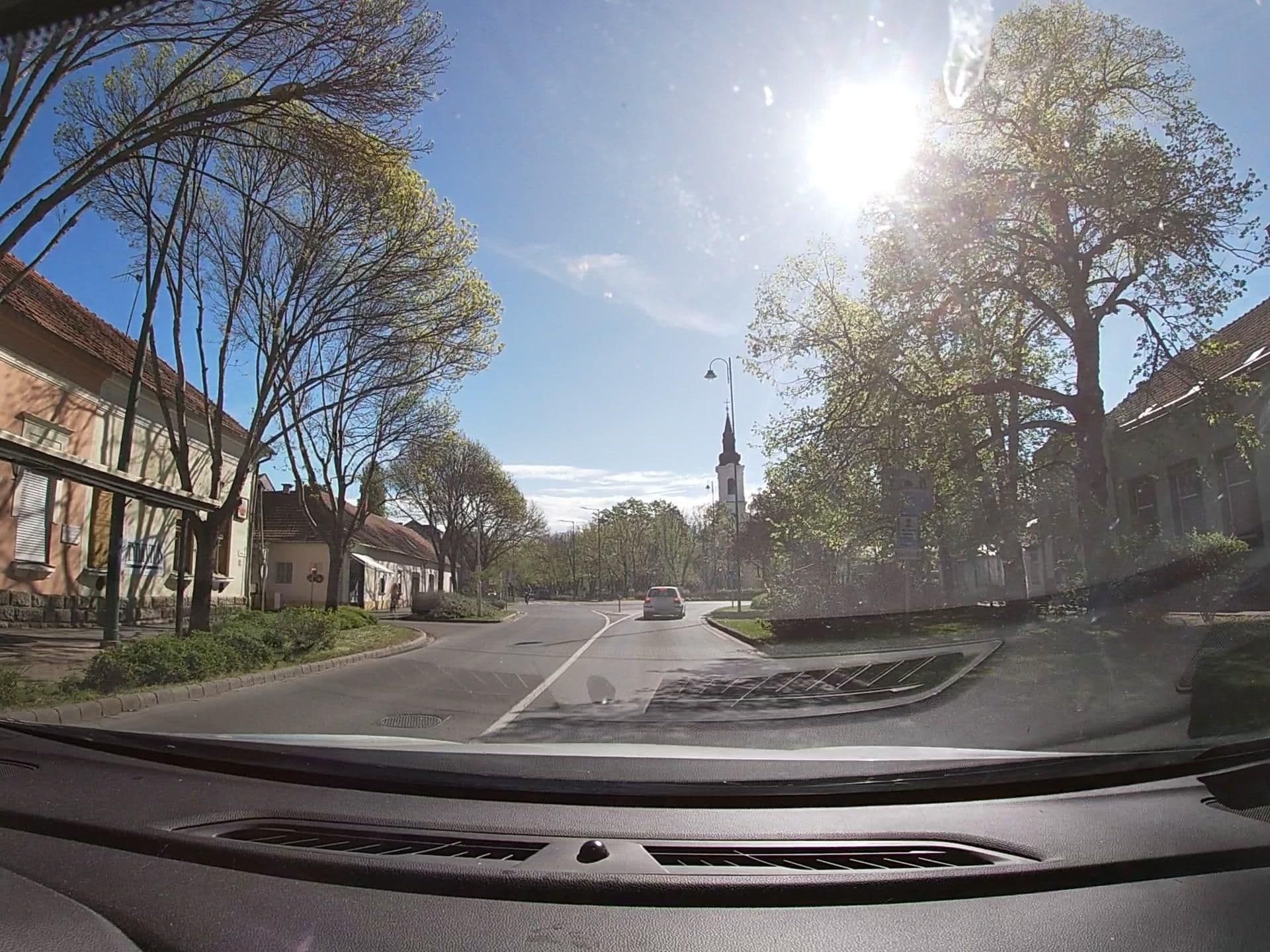 Street view near Belvárosi Apartmanház, Gyula — © vst (CC BY-SA · Mapillary)