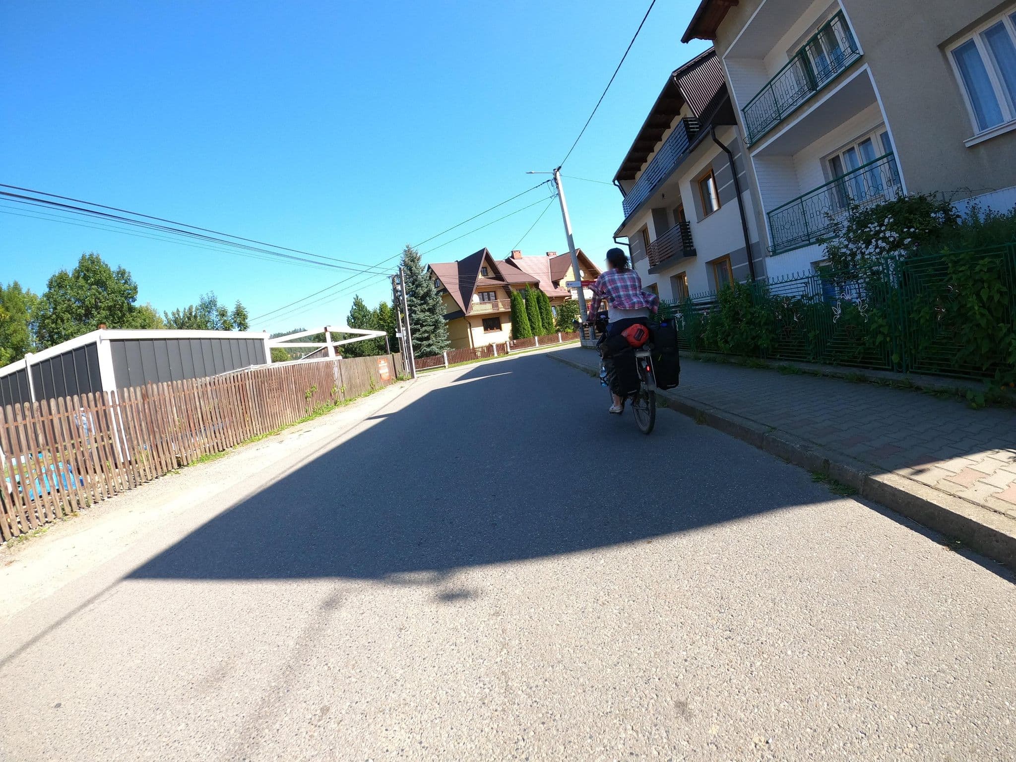 Street view near Gościniec Hata, Niedzica — © masterofnoroad (CC BY-SA · Mapillary)