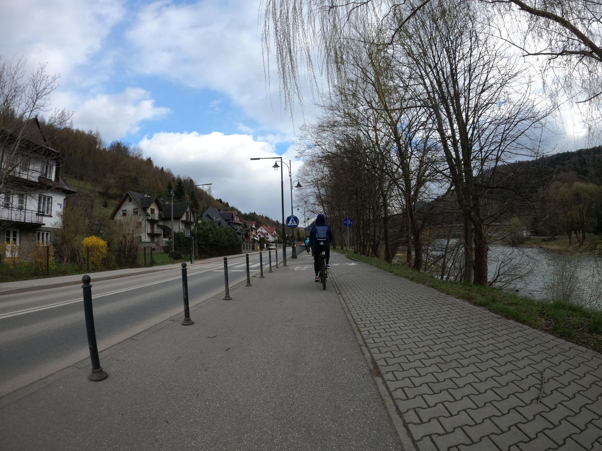 Street view near Willa Perełka Elżbieta Salamon, Krościenko nad Dunajcem — © masterofnoroad (CC BY-SA · Mapillary)