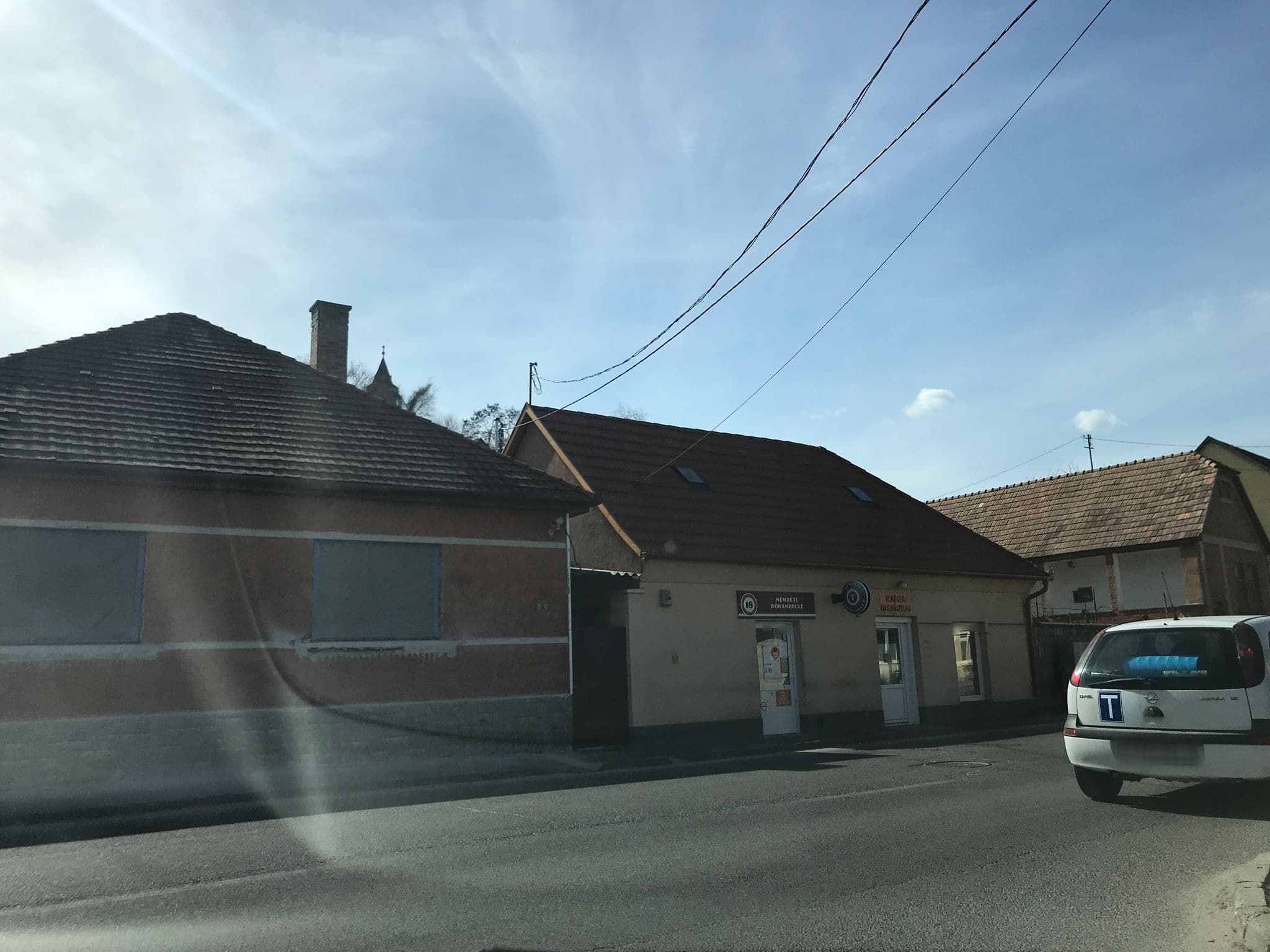 Street view near Patakparti Vendégház (Benkovics Ház) Pilismarót, Pilismarót — © feed (CC BY-SA · Mapillary)