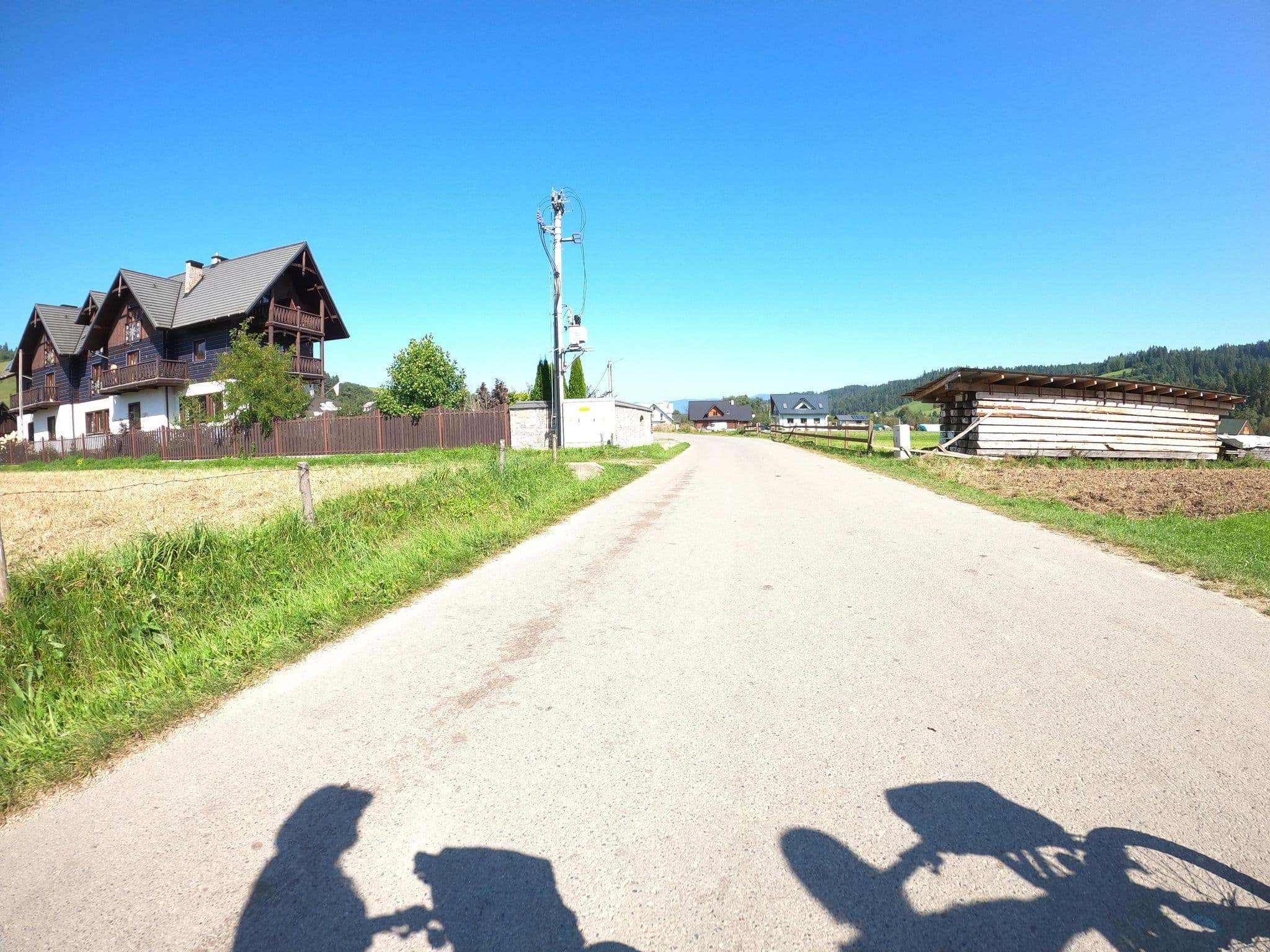 Street view near Pensjonat Spiski, Niedzica — © masterofnoroad (CC BY-SA · Mapillary)