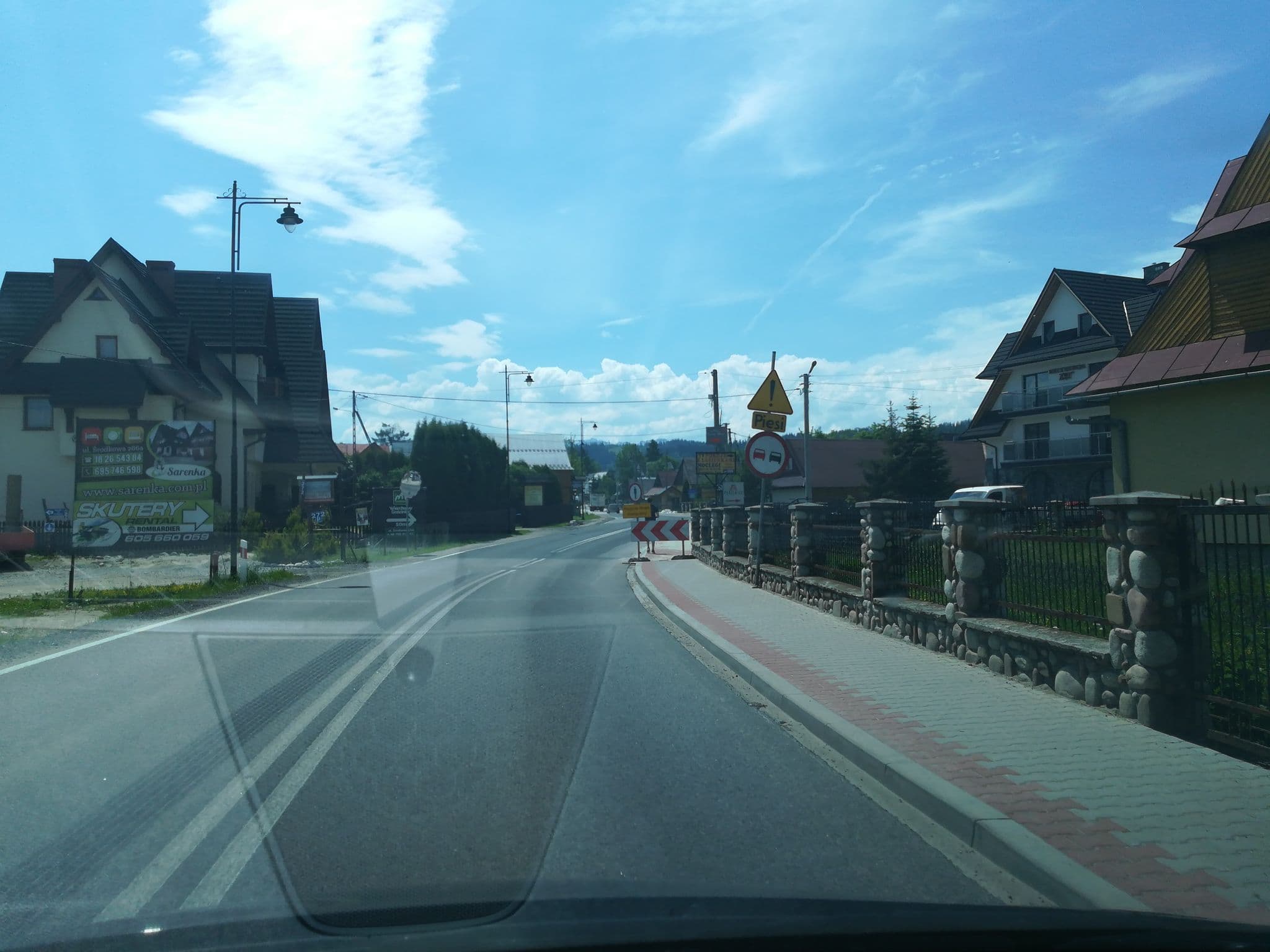 Street view near Siedlisko, Białka Tatrzańska — © mhenclik (CC BY-SA · Mapillary)