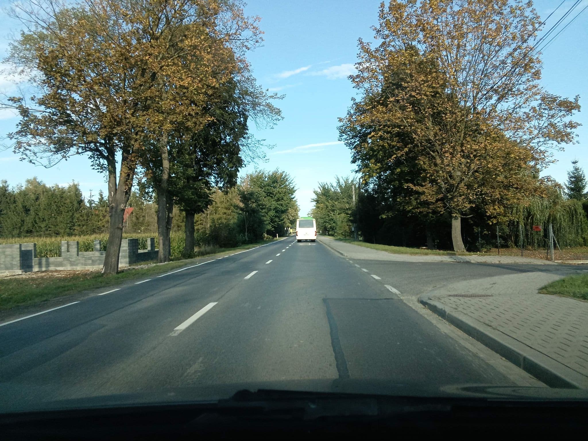 Street view near Dwór Bella Vita, Gdów — © Zbigniew_Czernik (CC BY-SA · Mapillary)