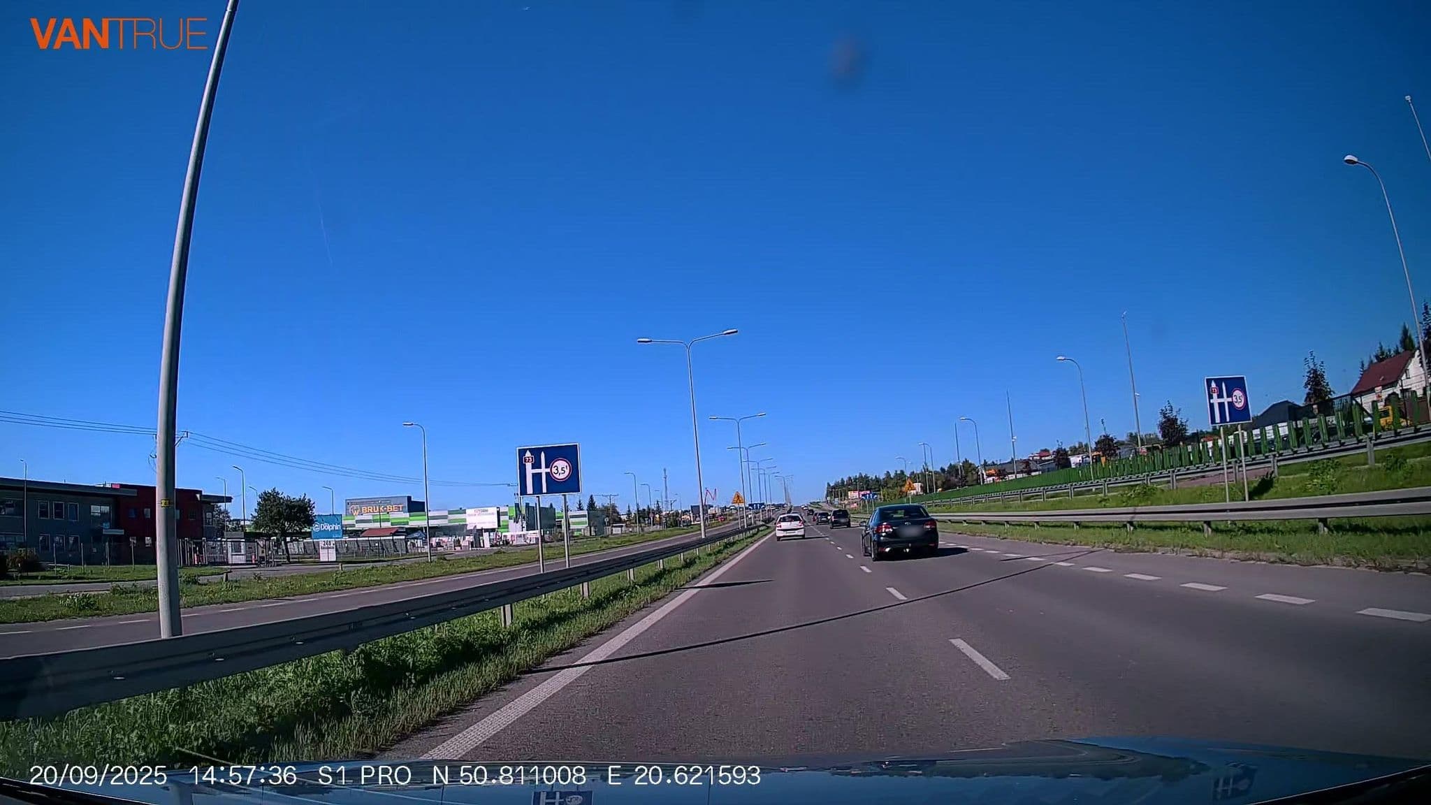 Street view near Wójcik. Zajazd, Osiedle-Nowiny — © Driven2574 (CC BY-SA · Mapillary)