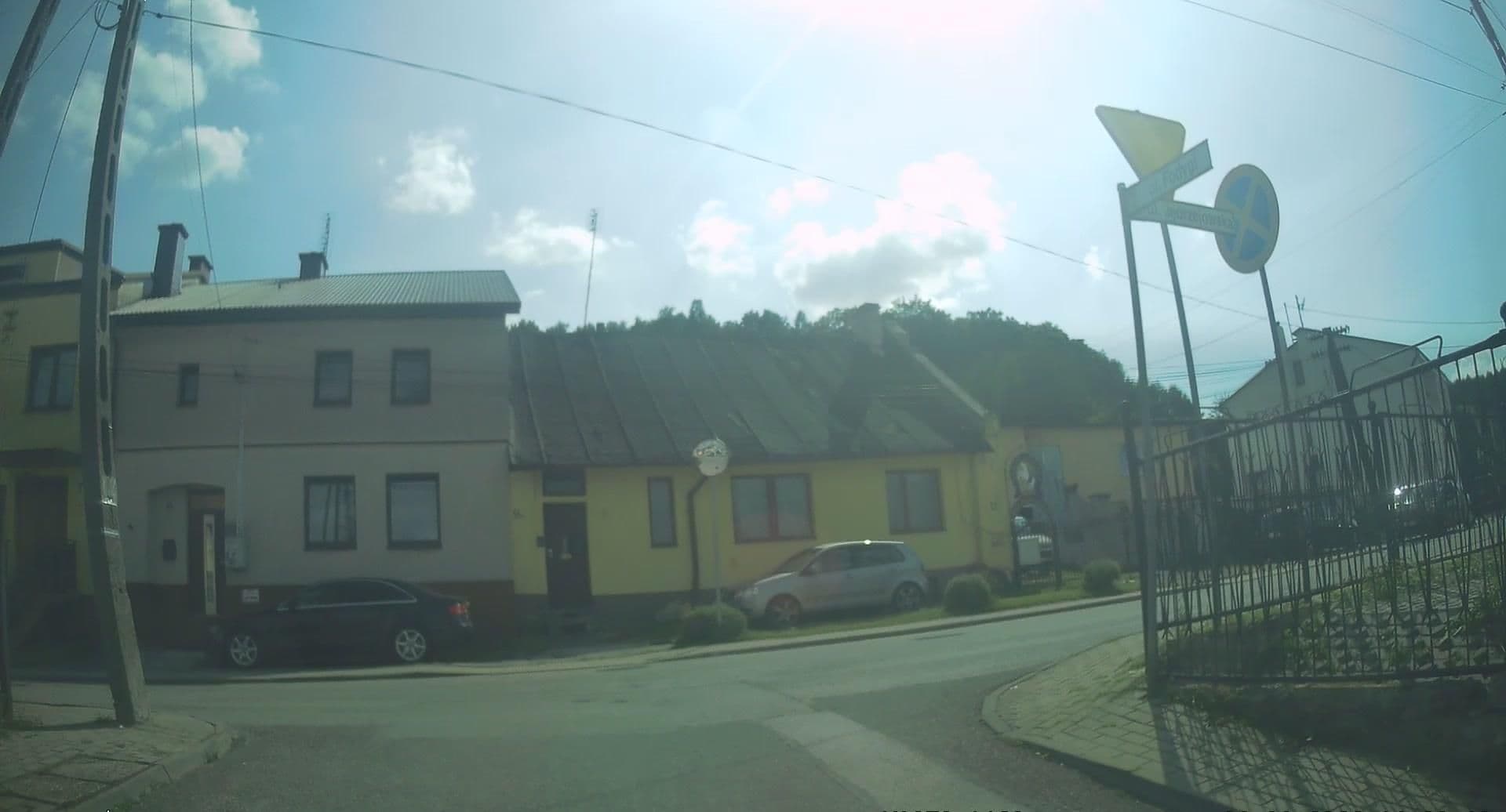 Street view near Agroturystyka Pod Rumakiem, Chęciny — © edc22 (CC BY-SA · Mapillary)