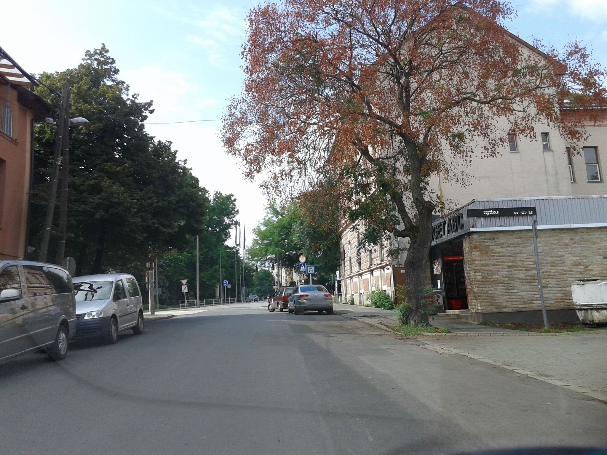 Street view near Maya Panzió, Újszeged — © esandorhu (CC BY-SA · Mapillary)