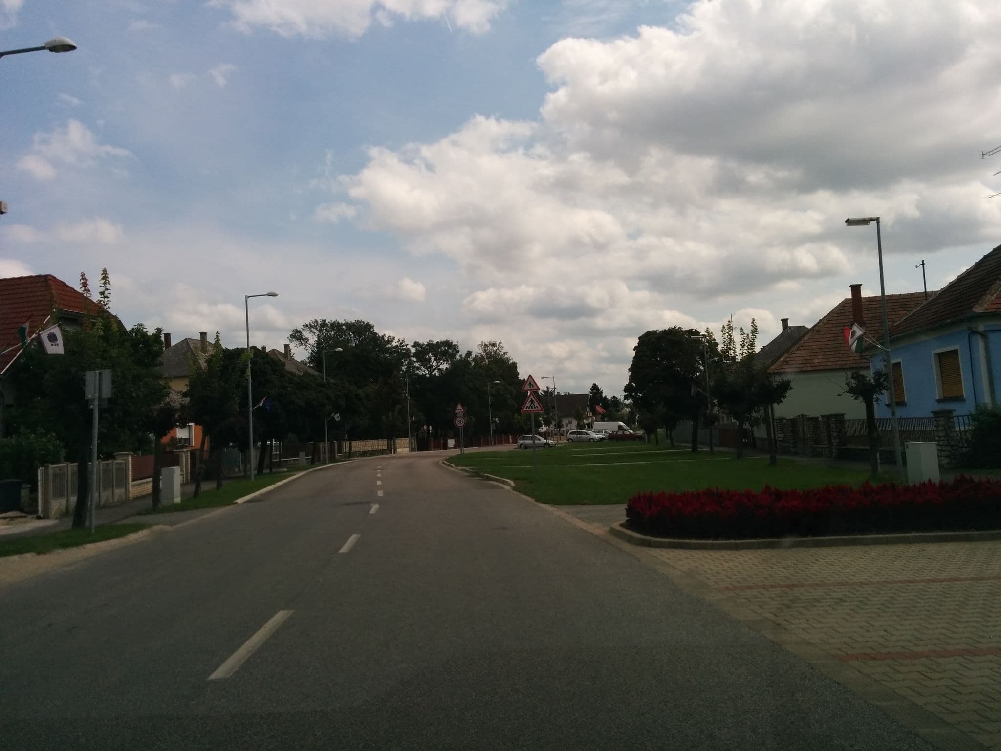 Street view near Park Hotel, Bük — © bitnapper (CC BY-SA · Mapillary)