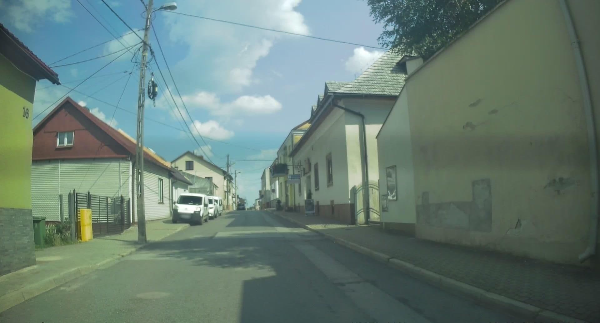 Street view near Szkolne Schronisko Młodzieżowe, Chęciny — © edc22 (CC BY-SA · Mapillary)