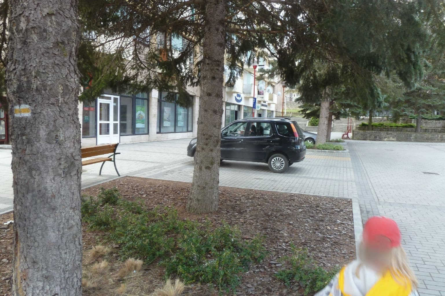 Street view near Árpád Vendégház, Ózd — © izsolt (CC BY-SA · Mapillary)