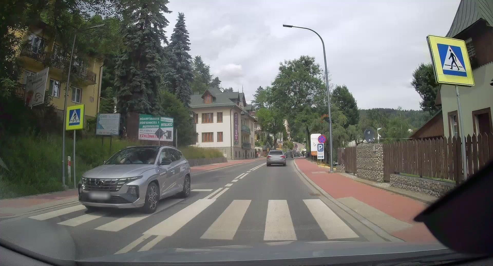 Street view near Willa Feniks, Krynica-Zdrój — © edc22 (CC BY-SA · Mapillary)