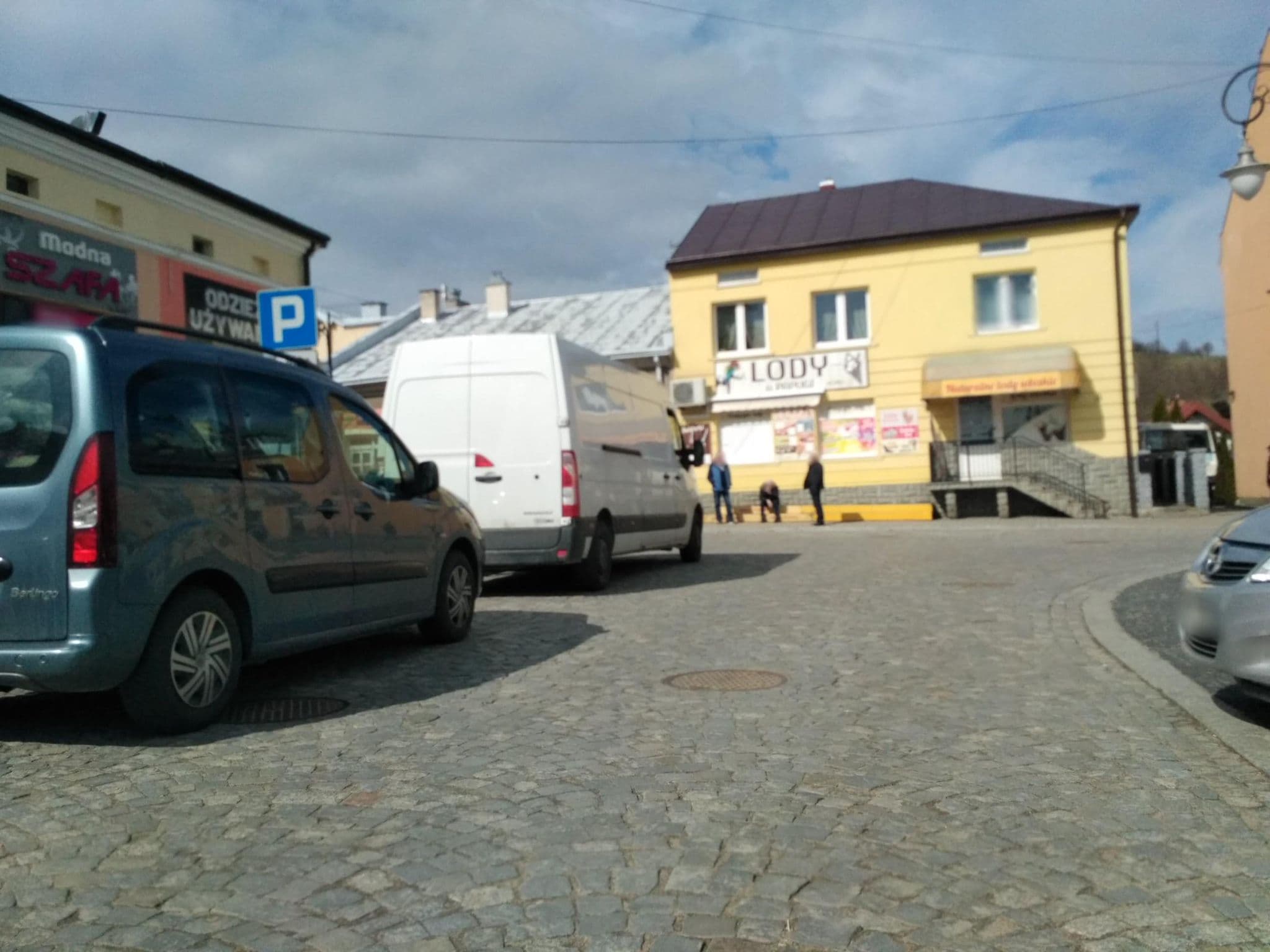 Street view near Hotel Centennial, Biecz — © czecko (CC BY-SA · Mapillary)