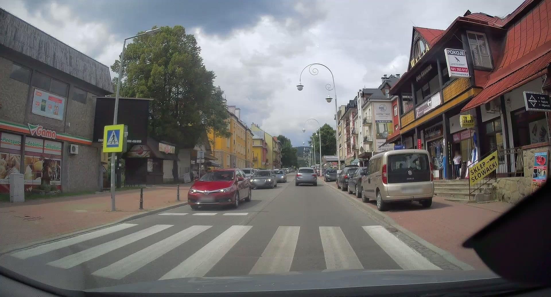Street view near Pokoje U Kruka, Krynica-Zdrój — © edc22 (CC BY-SA · Mapillary)