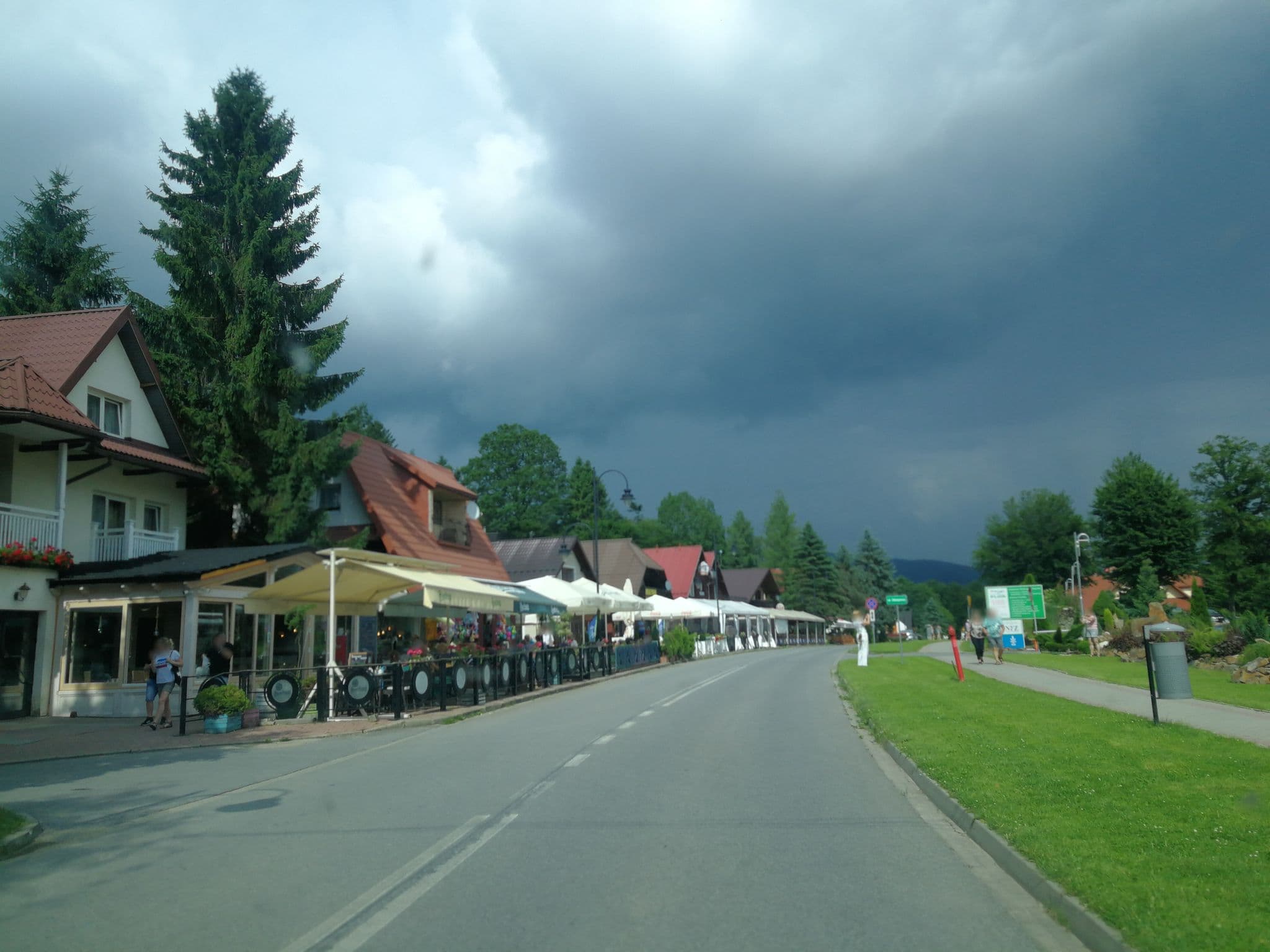 Street view near Dom Wypoczynkowy Atrium, Uherce Mineralne — © fundacja_geolife (CC BY-SA · Mapillary)