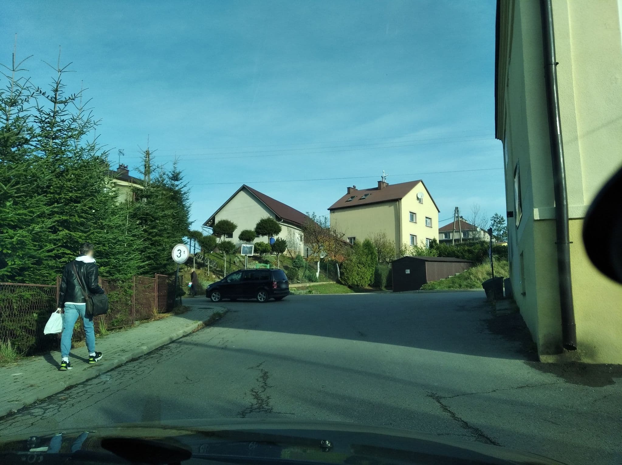 Street view near "pod Strzechą" PPUH Beata Nawojska, Krasne — © czecko (CC BY-SA · Mapillary)