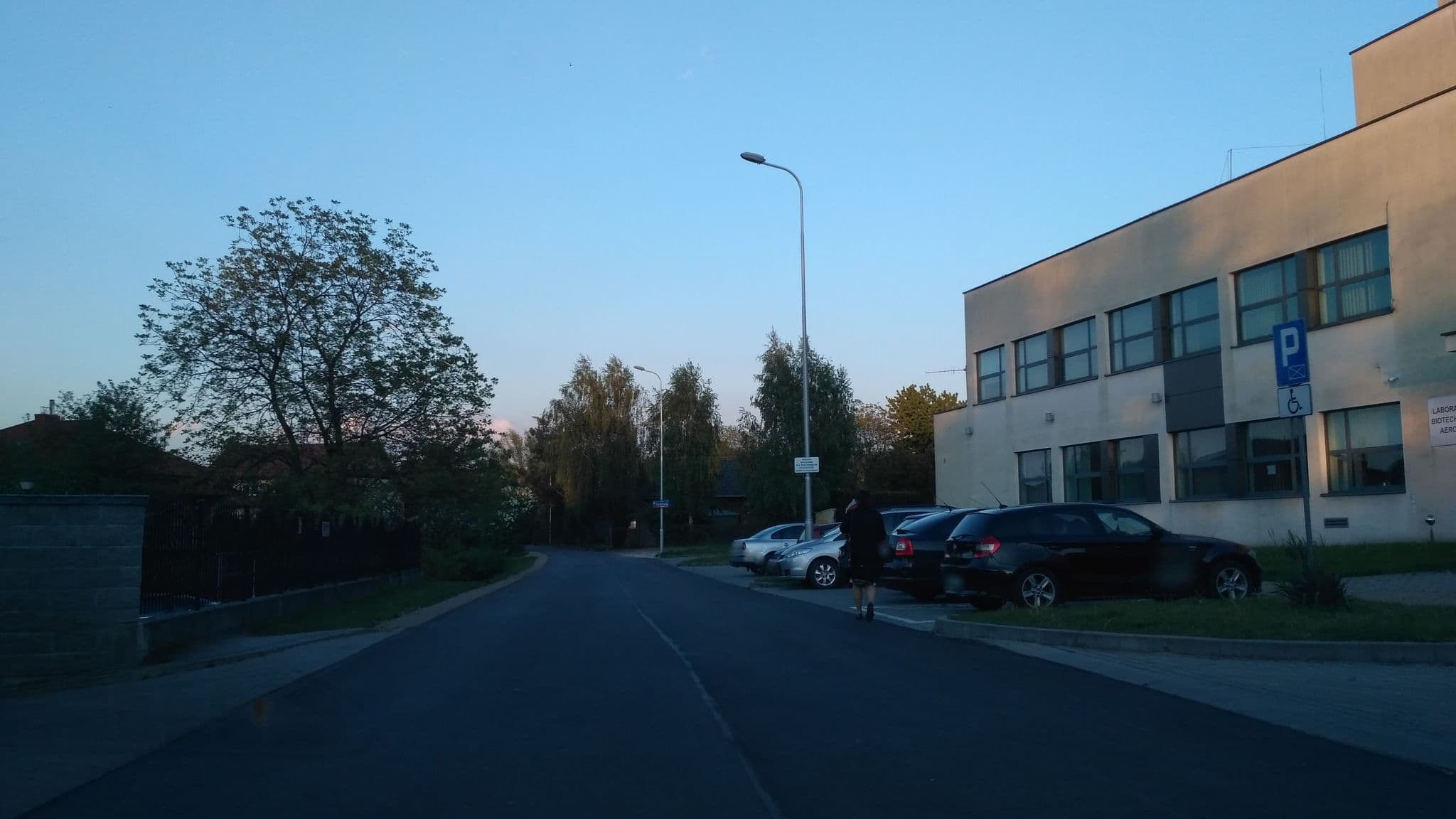 Street view near EmiHouse Apartament Zalesie, Tyczyn — © czecko (CC BY-SA · Mapillary)