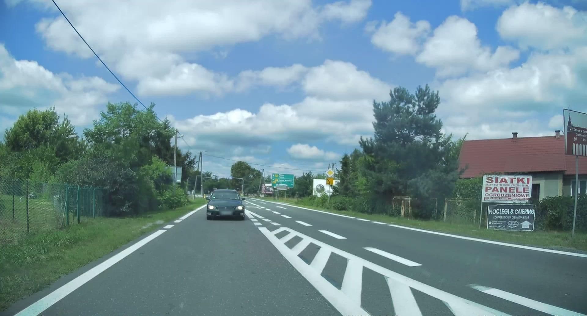 Street view near Wisła - Zajazd, Hotel, Baranów Sandomierski — © edc22 (CC BY-SA · Mapillary)