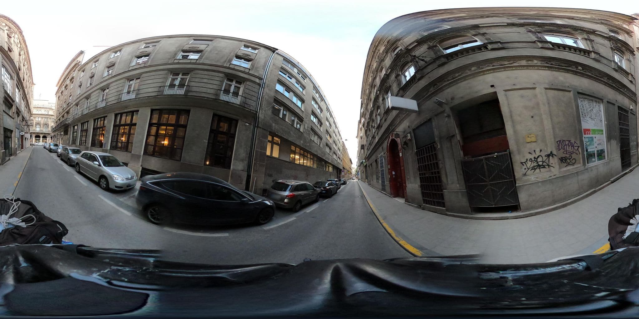 Street view near Loft Astoria, Palotanegyed — © grozsa11 (CC BY-SA · Mapillary)