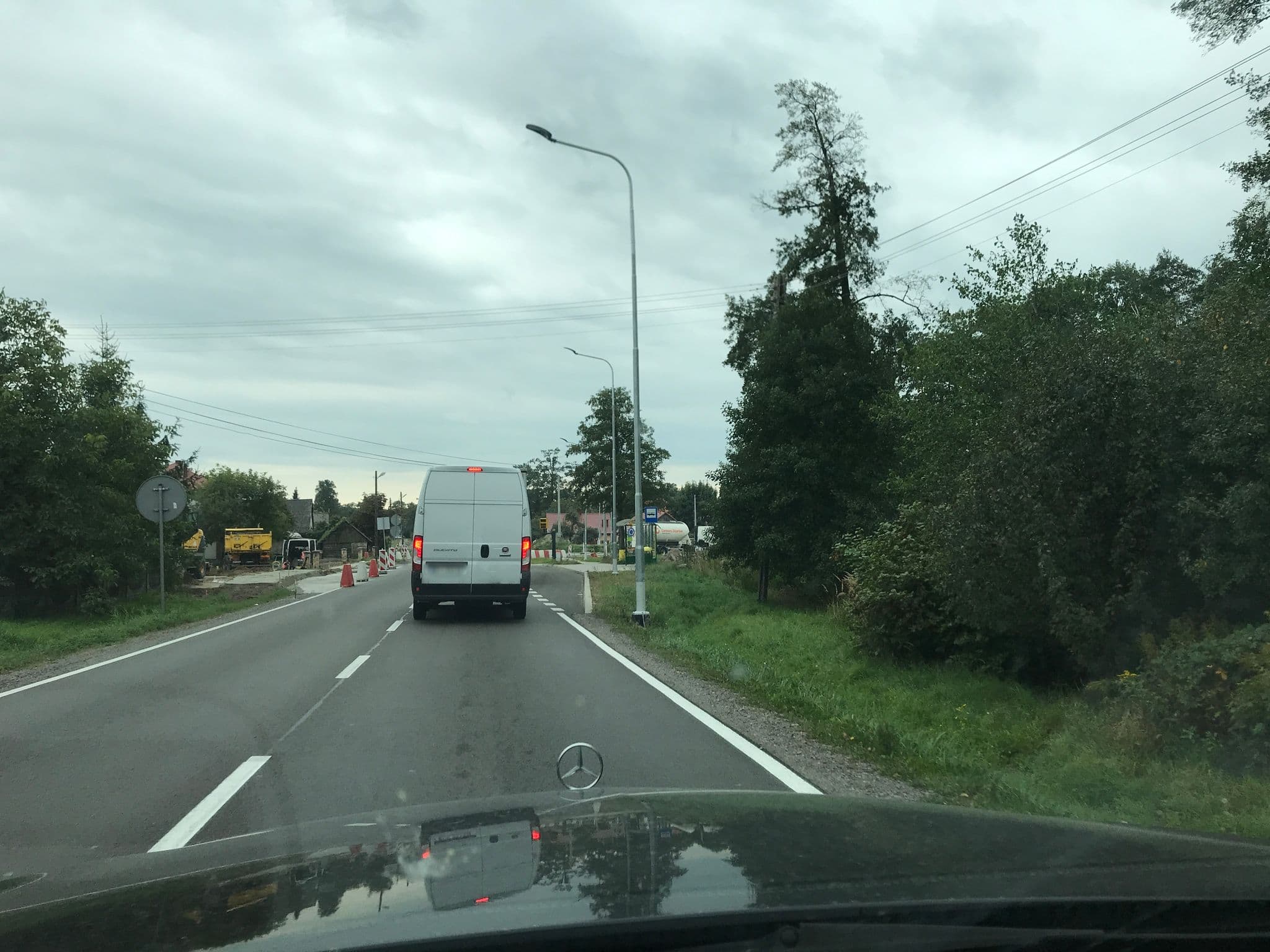 Street view near Hotel Magnat, Jeżowe — © romanshikin (CC BY-SA · Mapillary)
