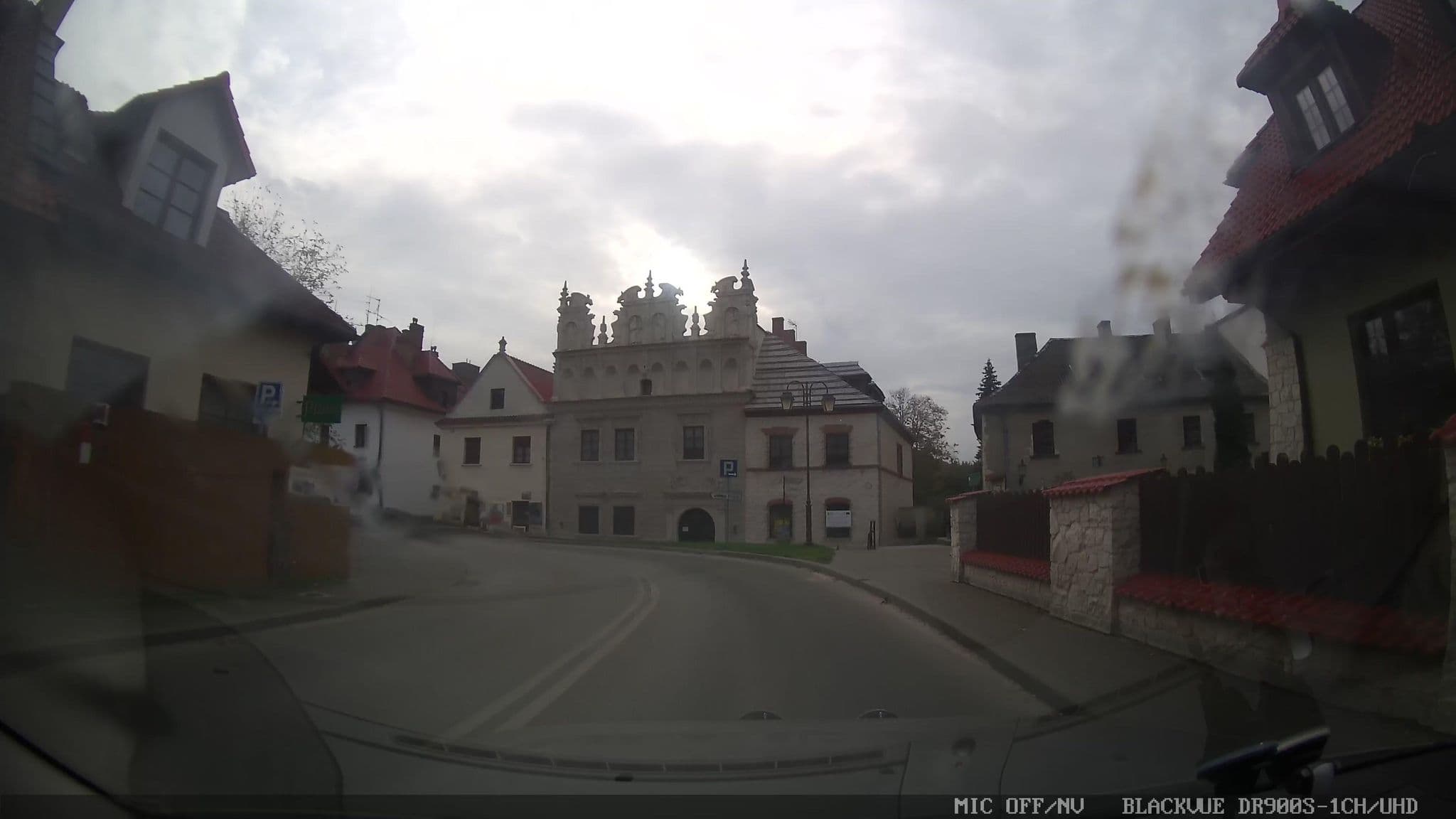 Street view near Apartamenty Tuźnikowie, Kazimierz Dolny — © grobin (CC BY-SA · Mapillary)