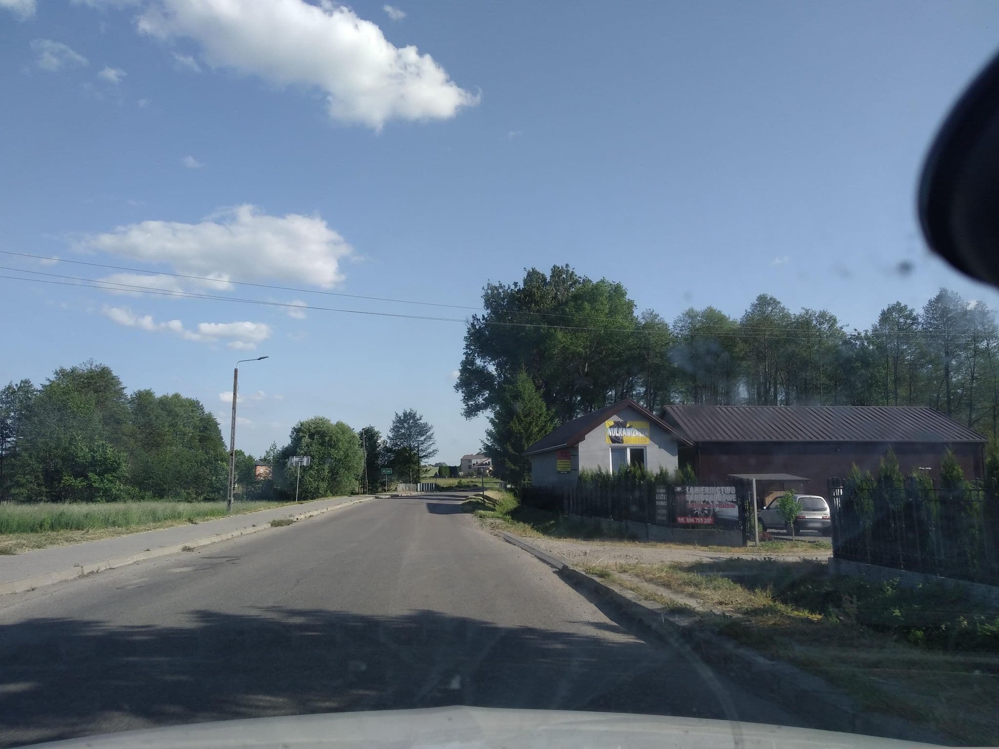 Street view near Mlyn, Michów — © GiulianoMarcocelli (CC BY-SA · Mapillary)