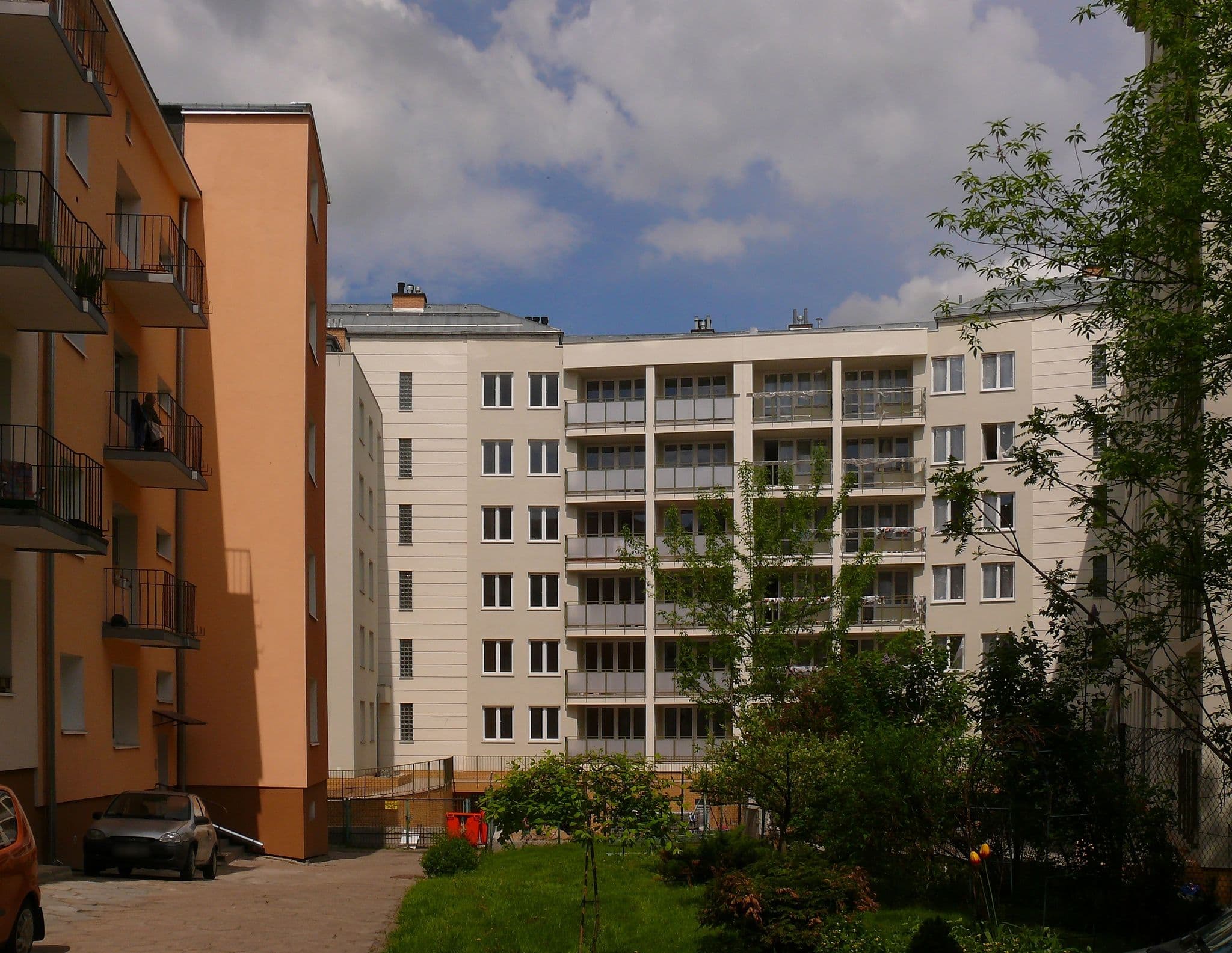 Street view near Niecała 15 Kings 1Bedroom Apartment, Lublin — © tommasz (CC BY-SA · Mapillary)