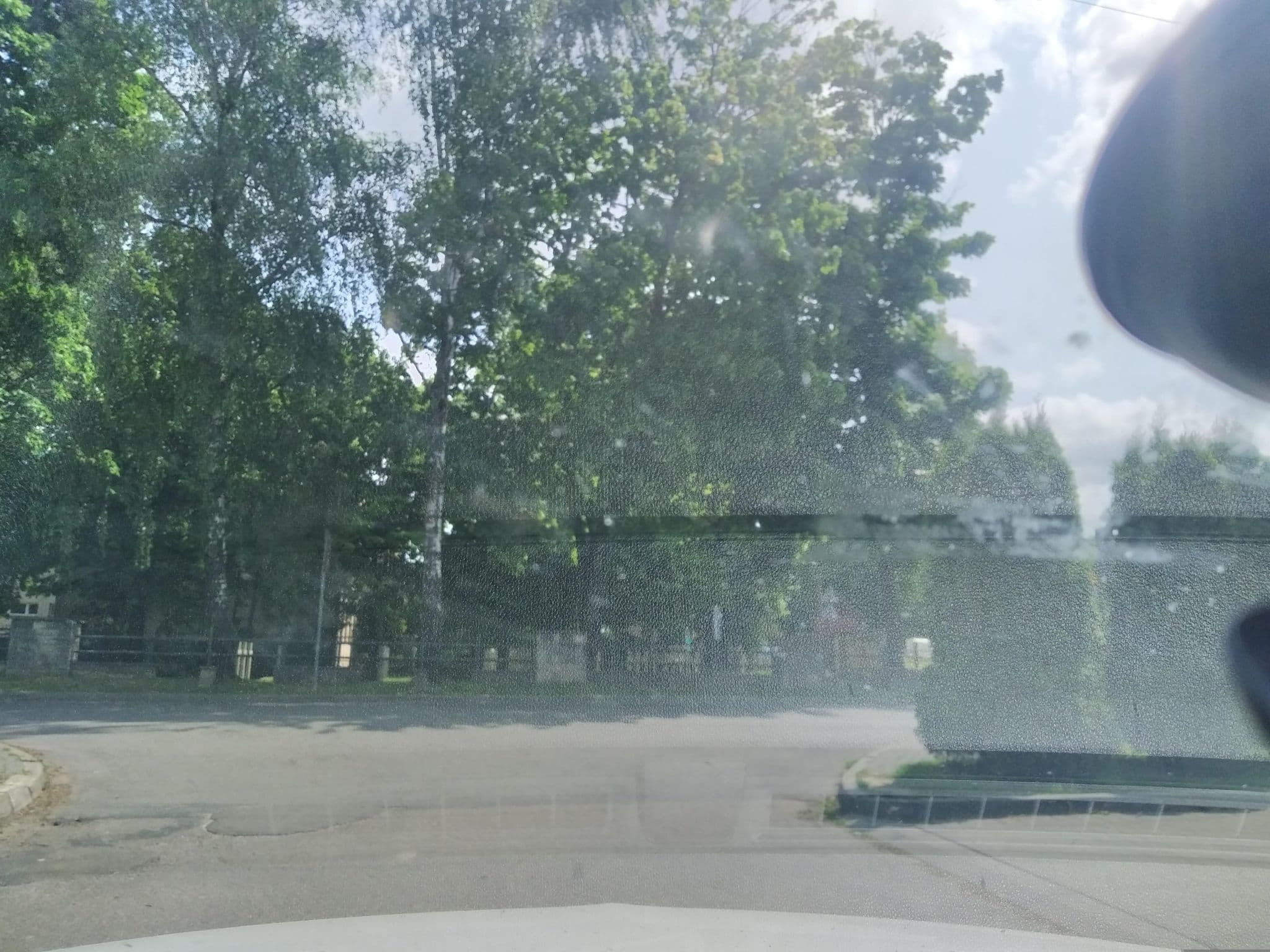 Street view near Wotel Jastków, Garbów — © GiulianoMarcocelli (CC BY-SA · Mapillary)
