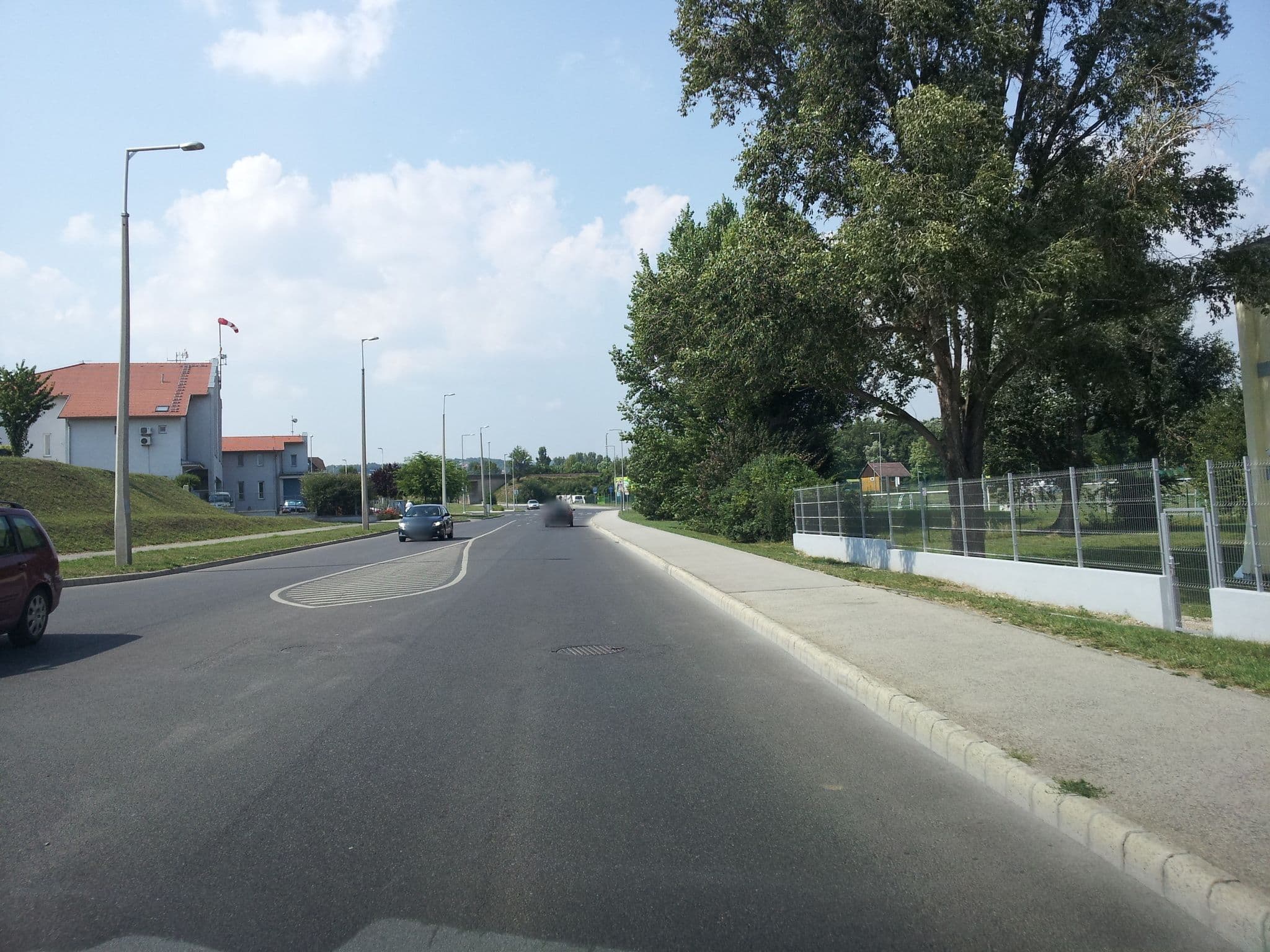Street view near Hotel Marina Dolgozói Szálló, Balatonfüred — © kolesajr (CC BY-SA · Mapillary)