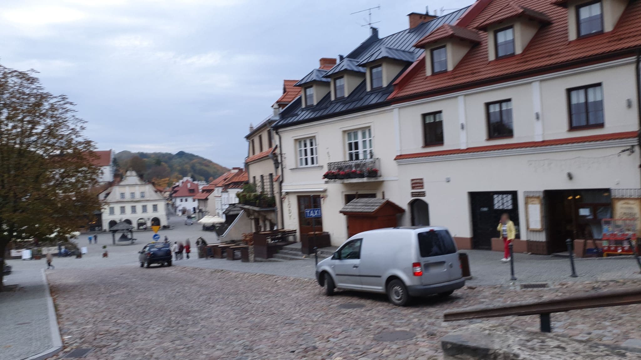 Street view near Apartament w Kazimierzu Dolnym, Kazimierz Dolny — © grobin (CC BY-SA · Mapillary)