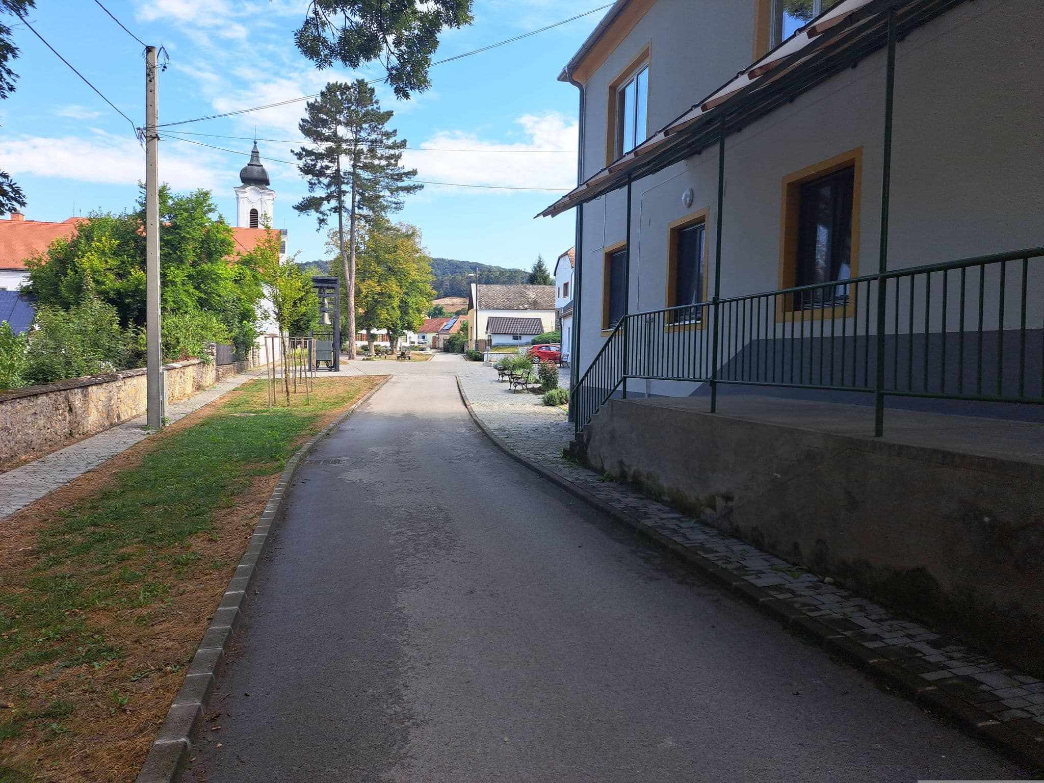 Street view near Zarándokszállás, Zirc — © gbabmap (CC BY-SA · Mapillary)