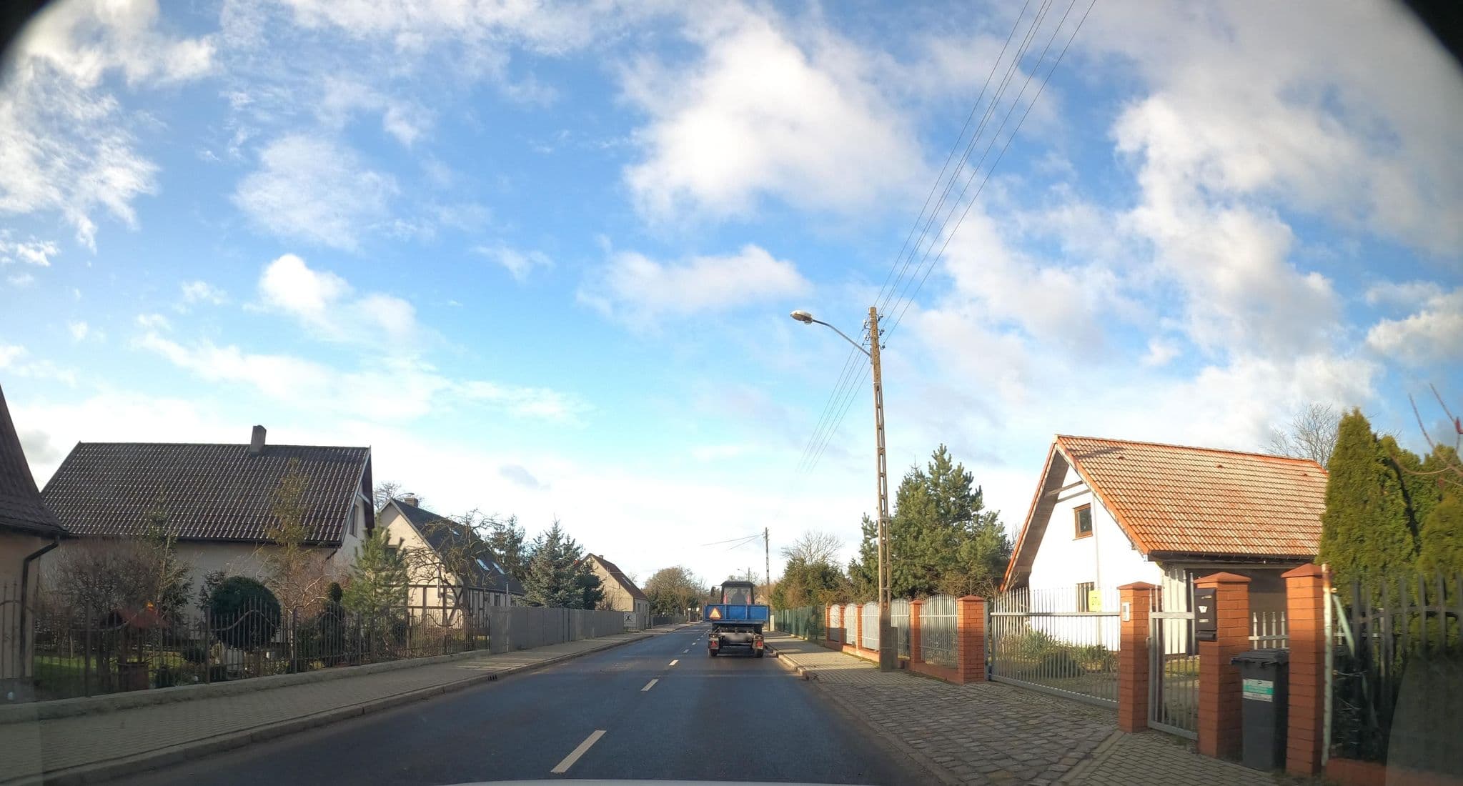 Street view near Stajnia Brzózki, Nowe Warpno — © masterofnoroad (CC BY-SA · Mapillary)