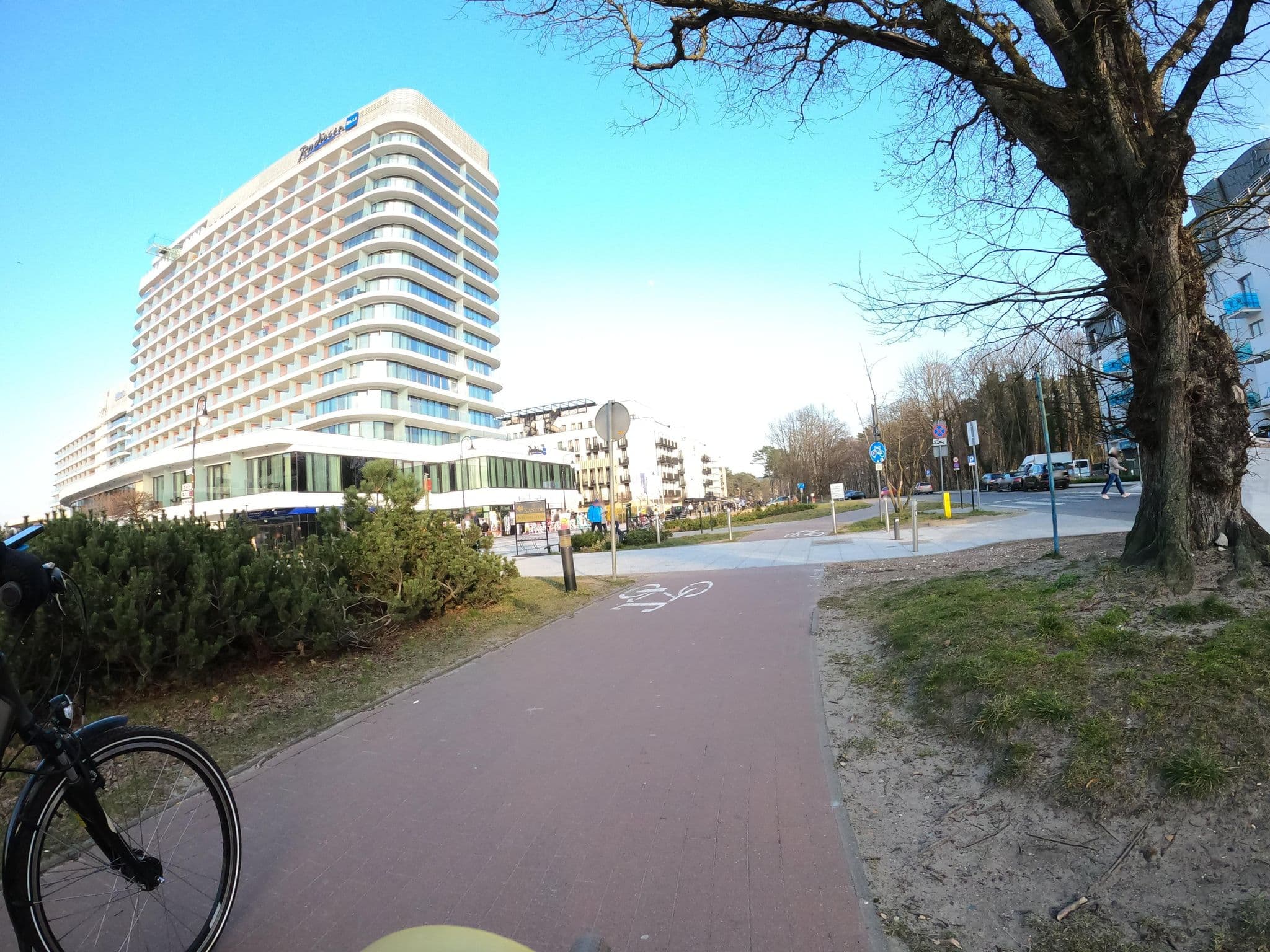 Street view near Korona Piastów - Apartamenty na Wyspie - Parking, Świnoujście — © masterofnoroad (CC BY-SA · Mapillary)