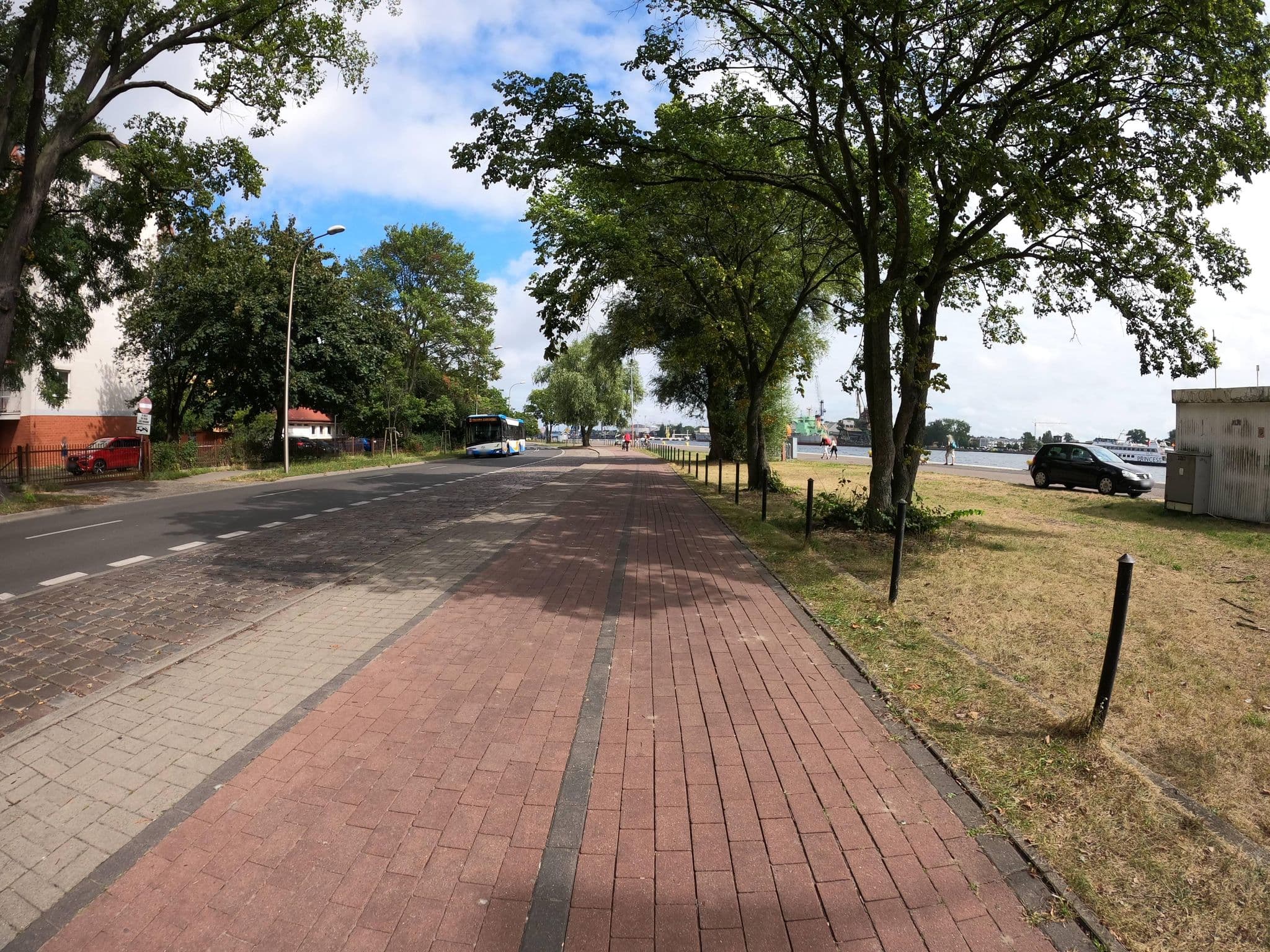 Street view near Aparamenty Laguna Villa Grażyna, Świnoujście — © masterofnoroad (CC BY-SA · Mapillary)