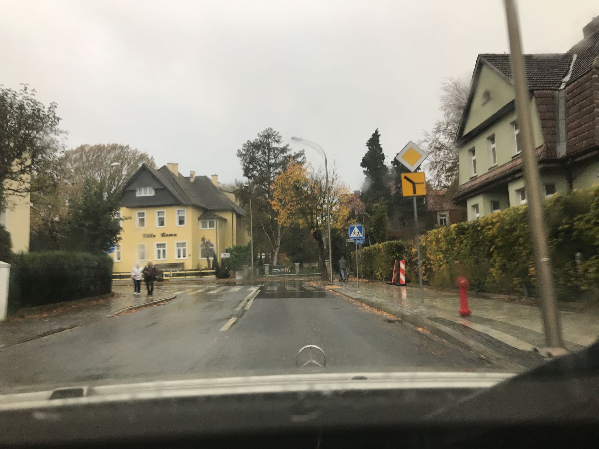Street view near Łazor Radosław. Pokoje gościnne, Świnoujście — © saschahaberkorn (CC BY-SA · Mapillary)
