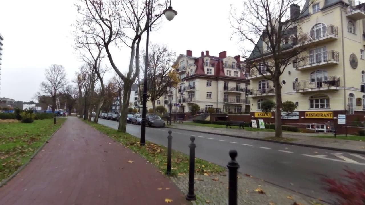 Street view near Apartament Korona Wazów, Świnoujście — © masterofnoroad (CC BY-SA · Mapillary)