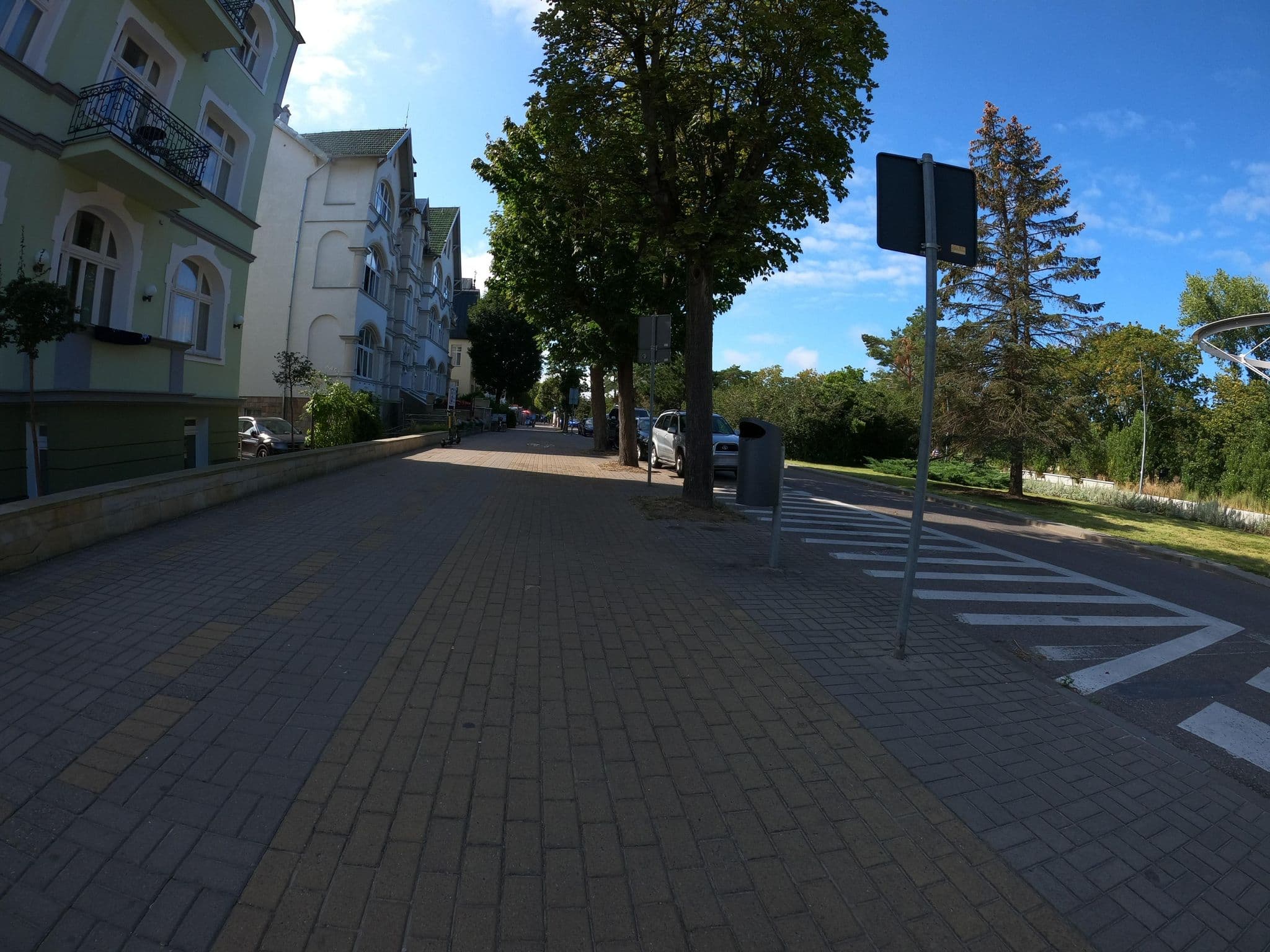 Street view near Senator Hotel, Świnoujście — © masterofnoroad (CC BY-SA · Mapillary)