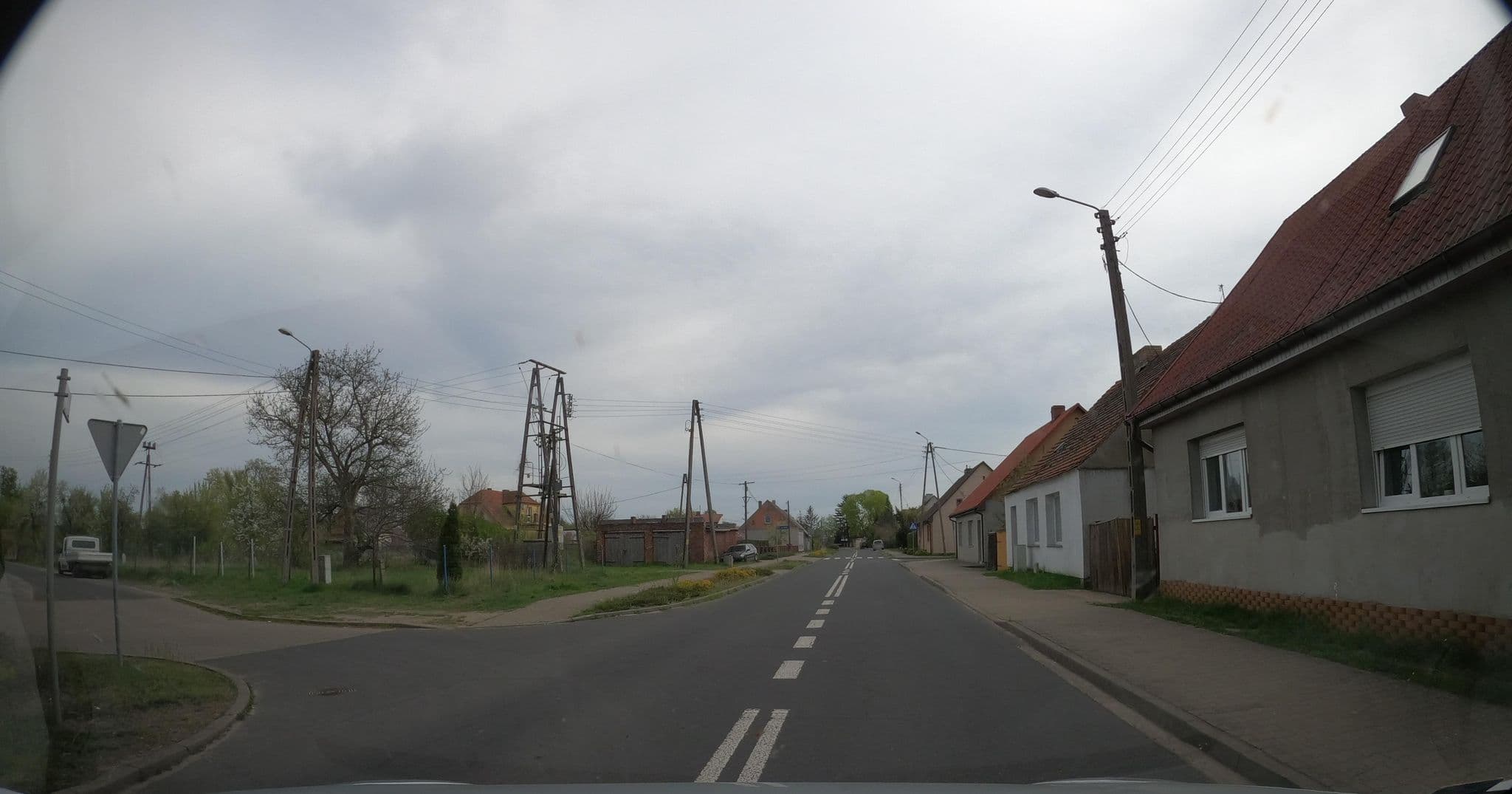 Street view near Pokoje Gościnne "u JANKI" Janina Kaszubowska, Słońsk — © masterofnoroad (CC BY-SA · Mapillary)