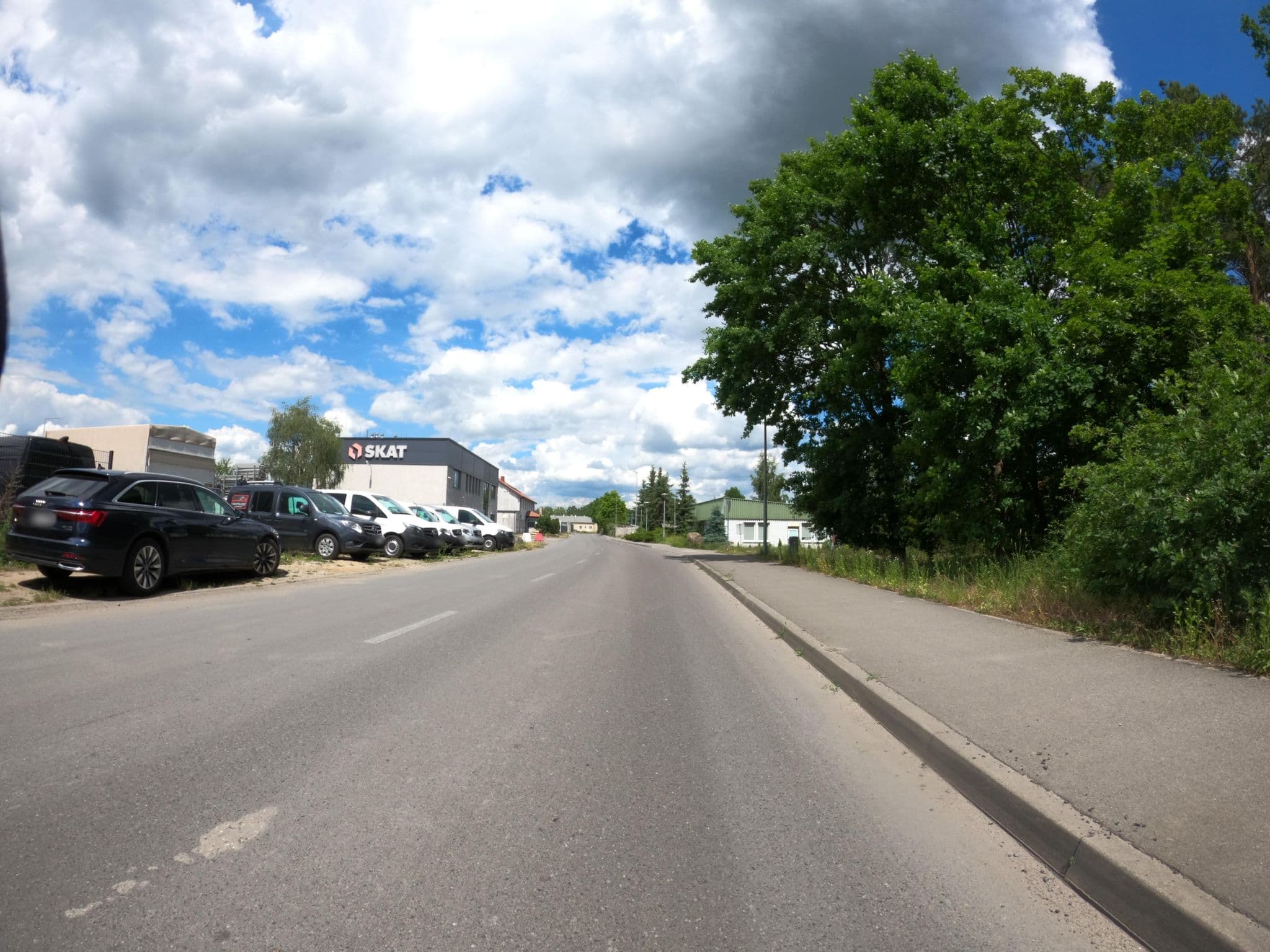 Street view near Przedsiębiorstwo Handlowo Usługowe TJM Tomasz Szablewski, Rzepin — © masterofnoroad (CC BY-SA · Mapillary)
