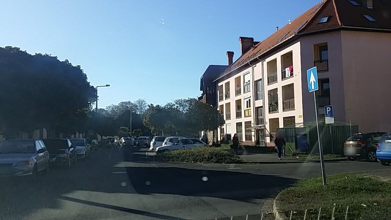 Street view near Poppi Vendégház, Gyöngyös — © utvonalfelmeresek (CC BY-SA · Mapillary)
