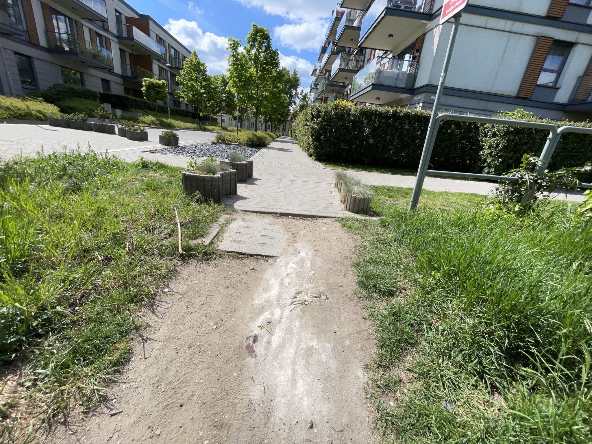 Street view near Exclusive Apartments Poznan Bielniki by Renters, Poznań — © 4004 (CC BY-SA · Mapillary)