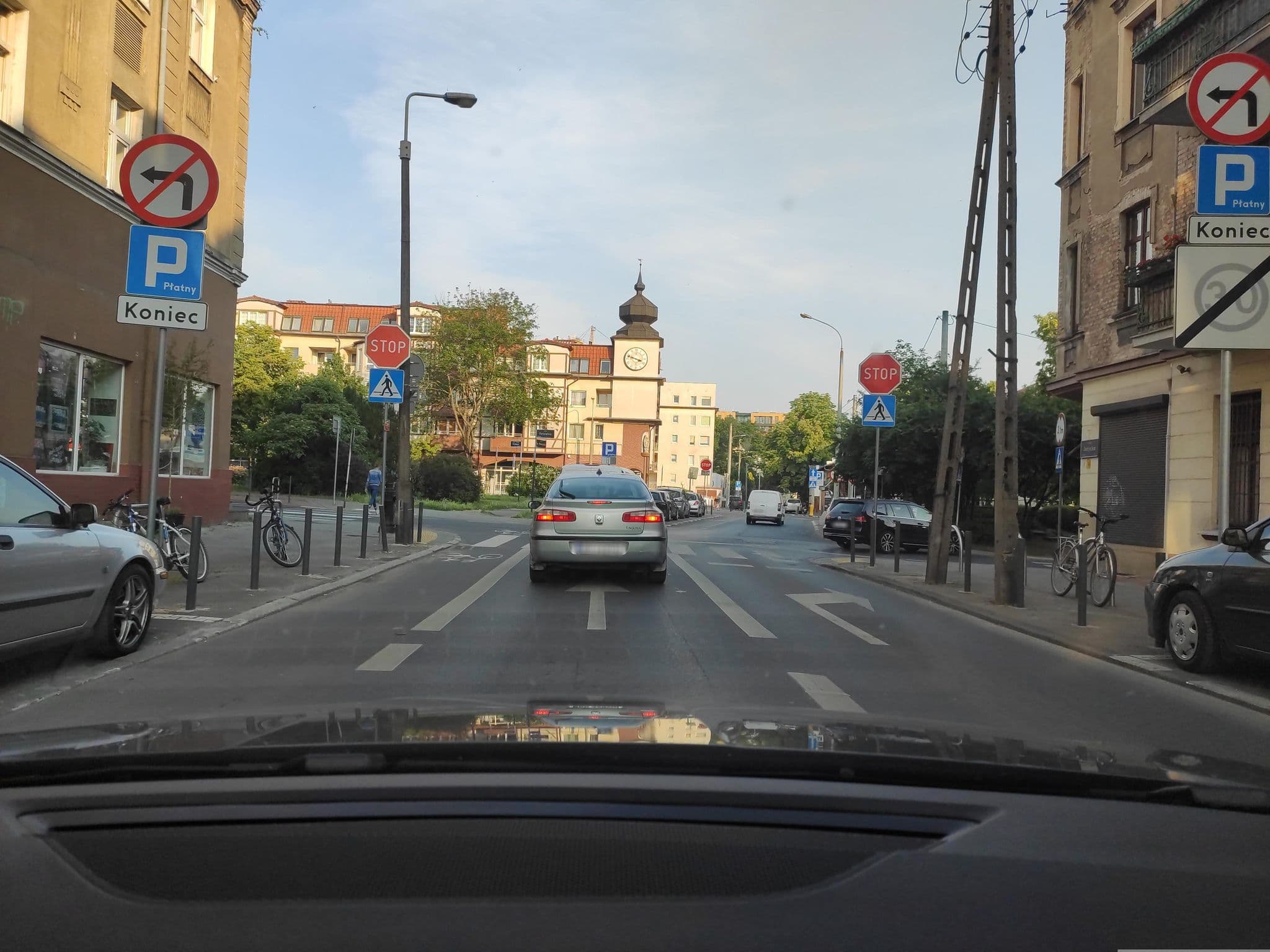 Street view near Apartament Jeżycka, Poznań — © jacekb (CC BY-SA · Mapillary)